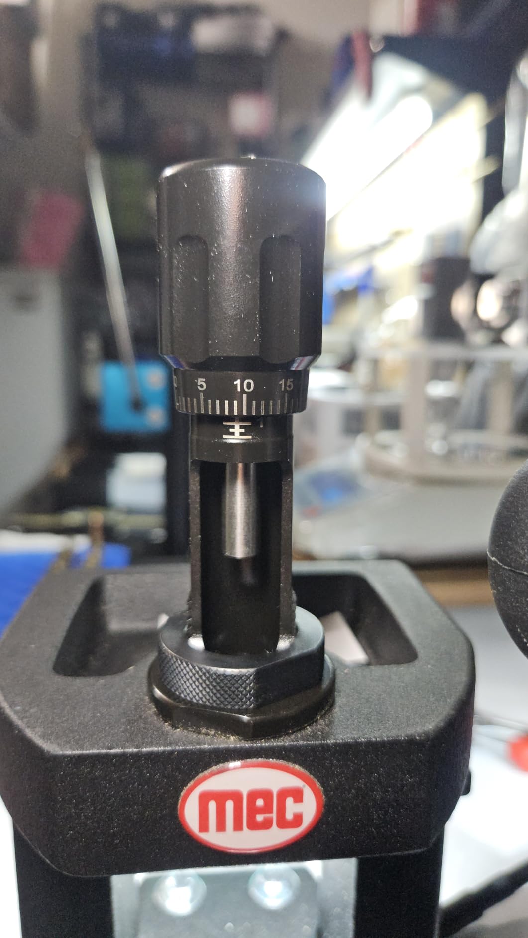 Frankford Arsenal Universal Bullet Seating Die for .224 to .338 Caliber with Micrometer Stem and Storage Case for Reloading, Black customer photo 1