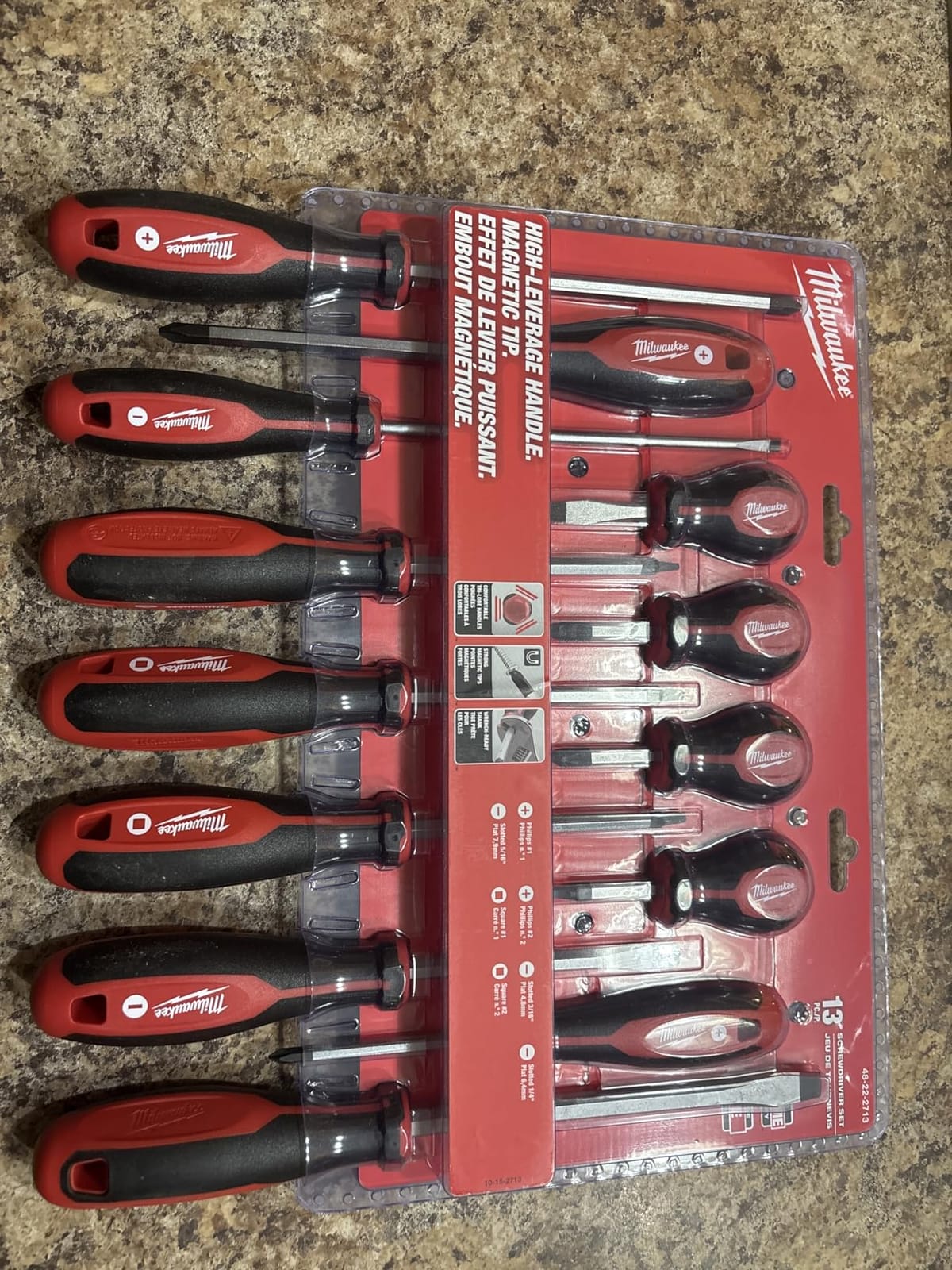 Milwaukee Set of 12 Tri-Lobe Screwdrivers 4932472003, Red customer photo 1