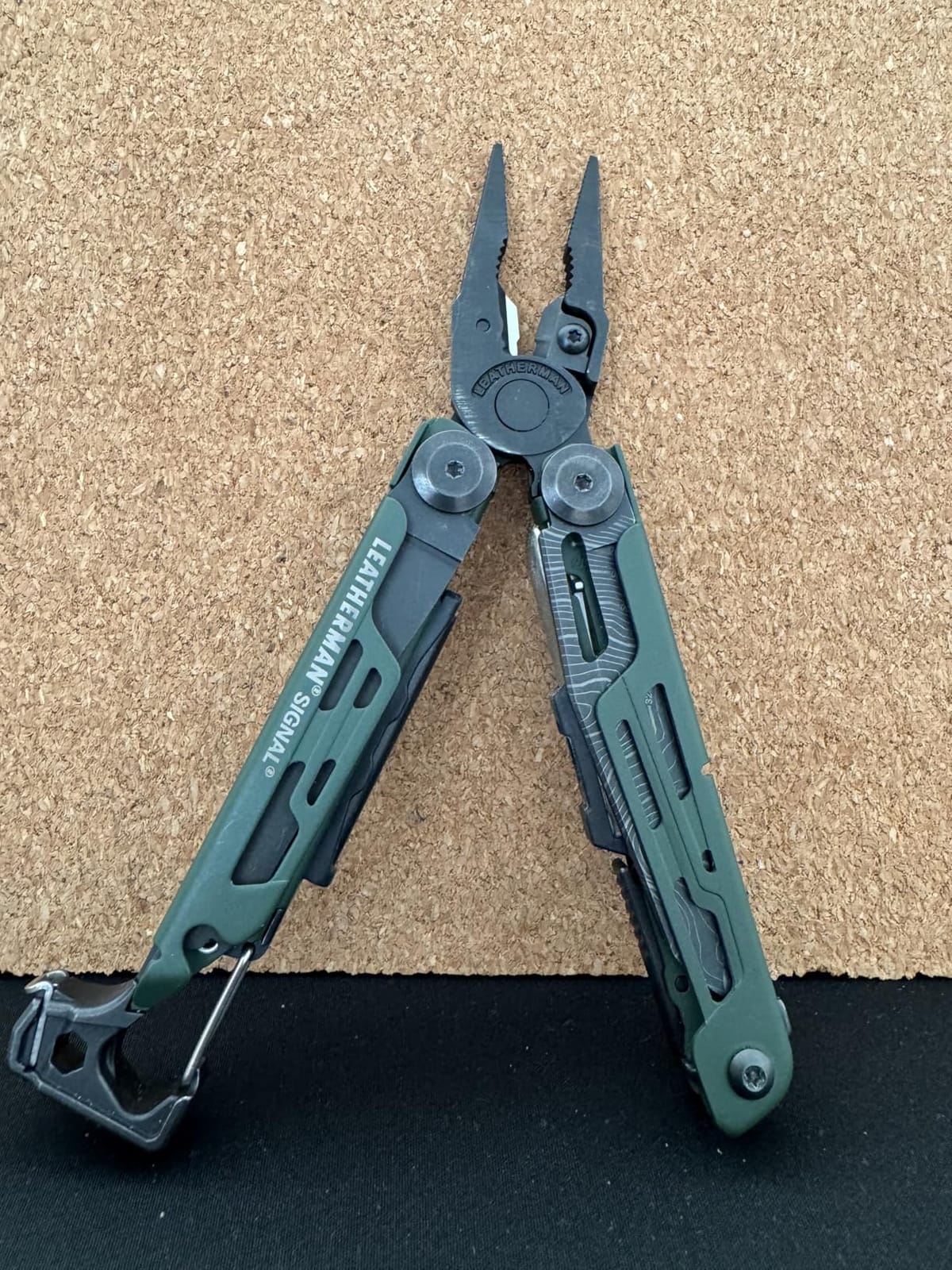 LEATHERMAN Signal 19-in-1 Multi-Tool, Topographical Print, Ferrocerium Fire Starter, Emergency Whistle and Diamond Sharpener, Camping and Survival, Topo Print Design, Made in USA customer photo 2