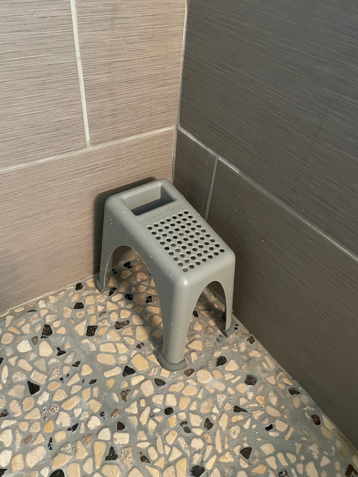 Easy Reach Foot Rest for Shower & Pedicures - Non-Slip Shaving Stool customer photo 1