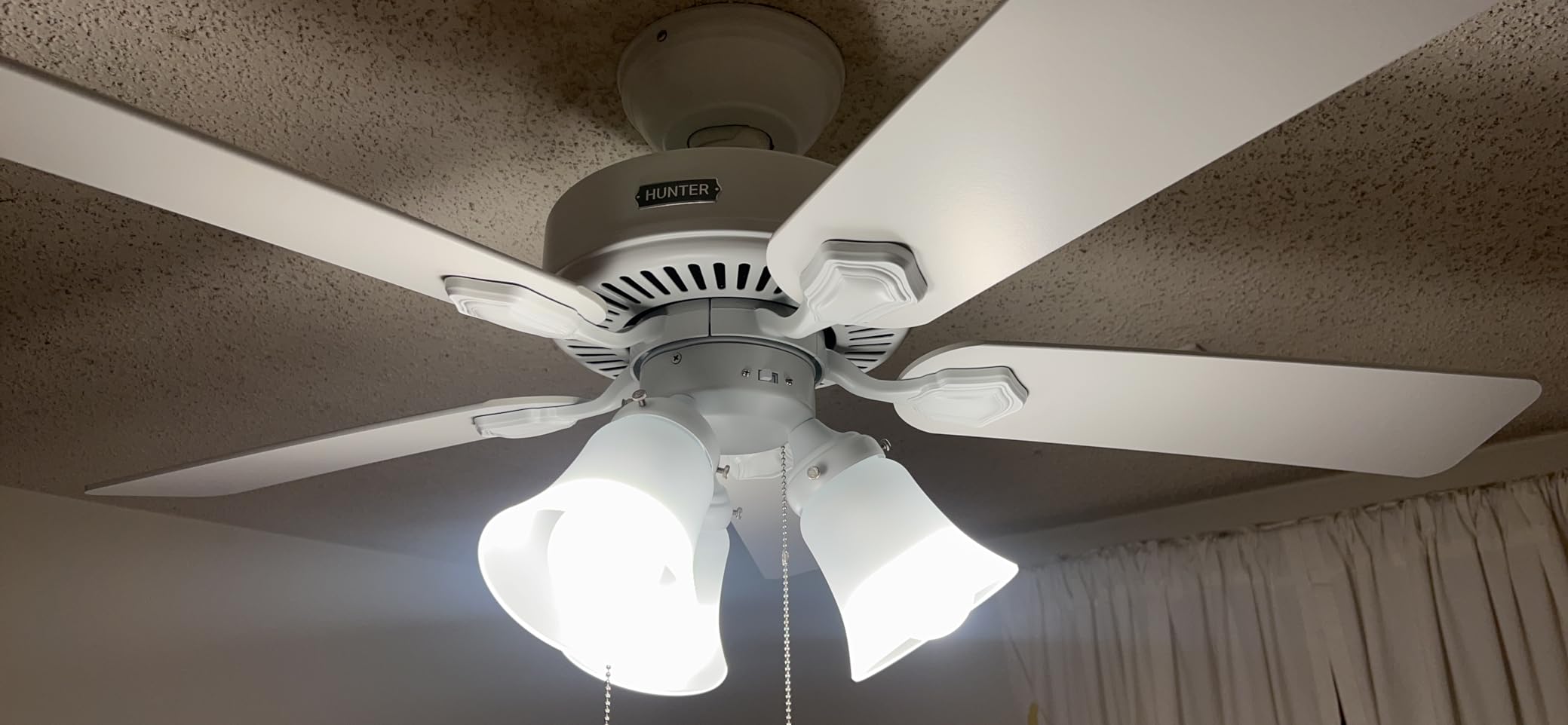 Hunter Swanson, Indoor, Ceiling Fan, with LED Lights, 44 inch, Fresh White | Standard Mount, Pull Chain, 5 Blades, For Bedroom, Living Room, Kitchen, 50885 customer photo 1