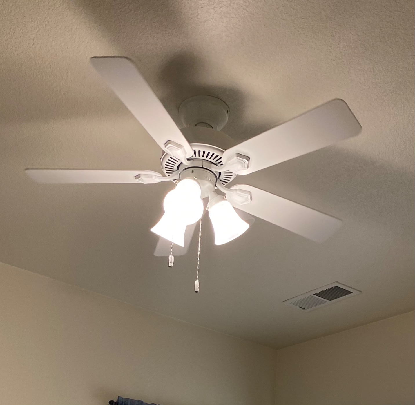 Hunter Swanson, Indoor, Ceiling Fan, with LED Lights, 44 inch, Fresh White | Standard Mount, Pull Chain, 5 Blades, For Bedroom, Living Room, Kitchen, 50885 customer photo 2