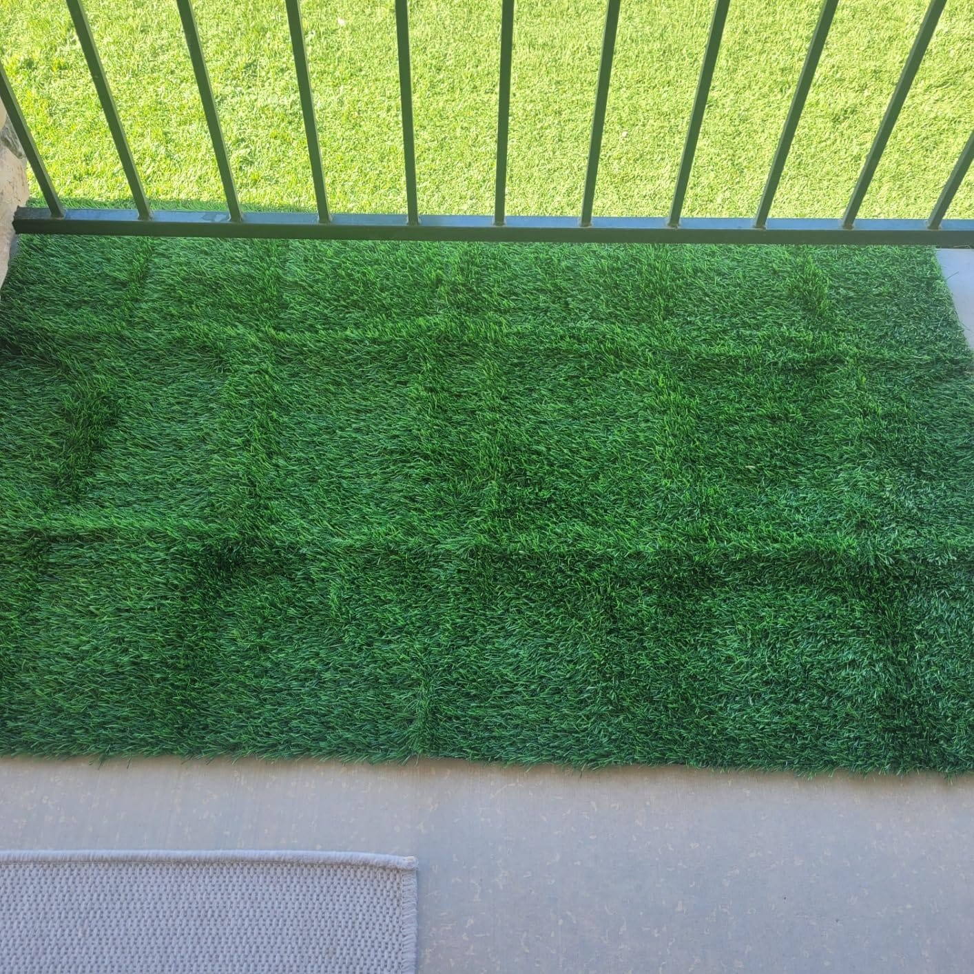 Fake Grass Pad for Dogs Potty Training Artificial Turf, 39.3x31.5in customer photo 2