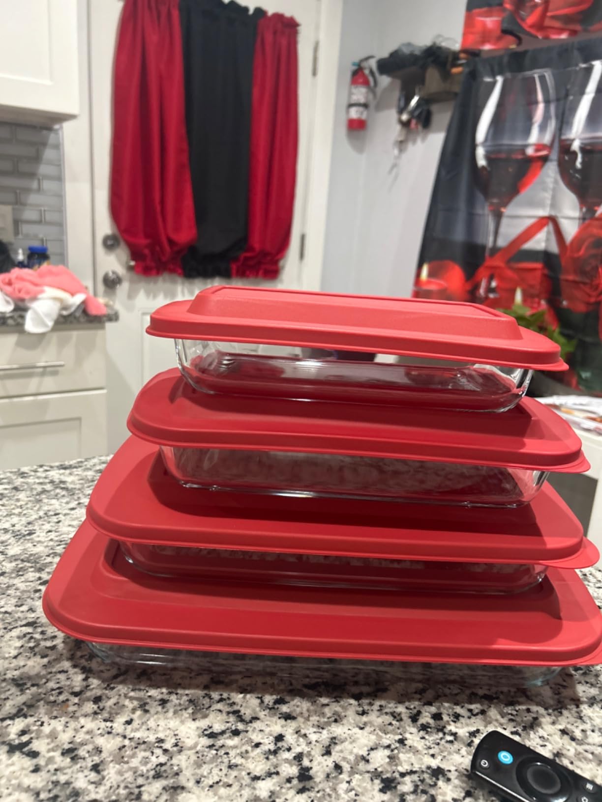 M MCIRCO 8 Piece Deep Glass Baking Dish with Lids, BPA free, Gray | Rectangular Glass Bakeware Set, Baking Pans for Lasagna, Casserole Dishes, Microwave, Oven, Freezer, Dishwasher customer photo 2