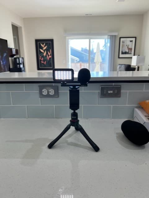 Movo iVlogger Vlogging Kit for iPhone - Lightning Compatible YouTube Starter Kit for Content Creators - Accessories: Phone Tripod, Phone Mount, LED Light and Shotgun Microphone customer photo 2