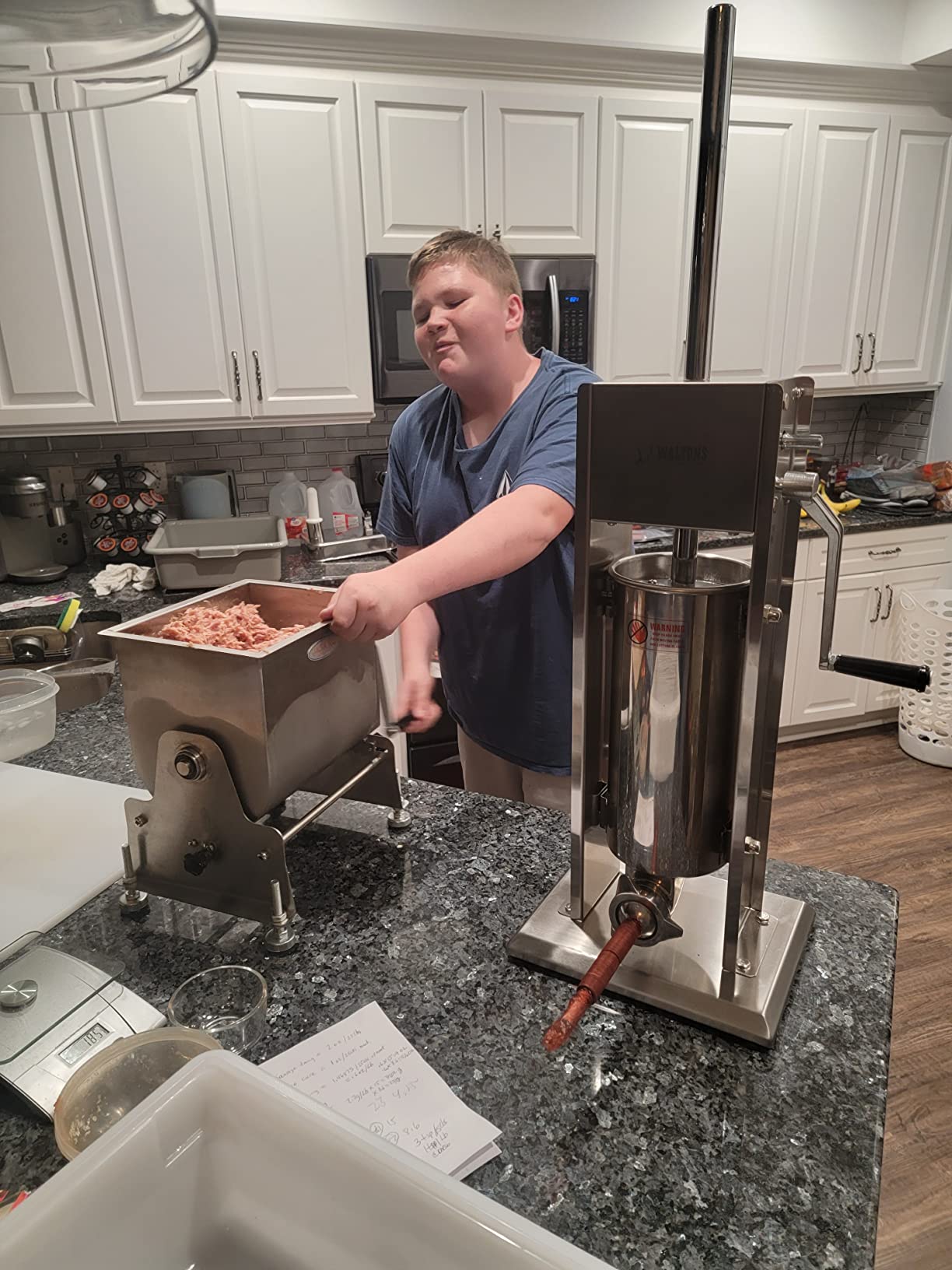 Hakka 30lb/15L Commercial Meat Mixer, Stainless Steel 20L Tilt Tank Manual Meat Mixer for Sausage (Mixing Max.30lb/15L for Meat) customer photo 1