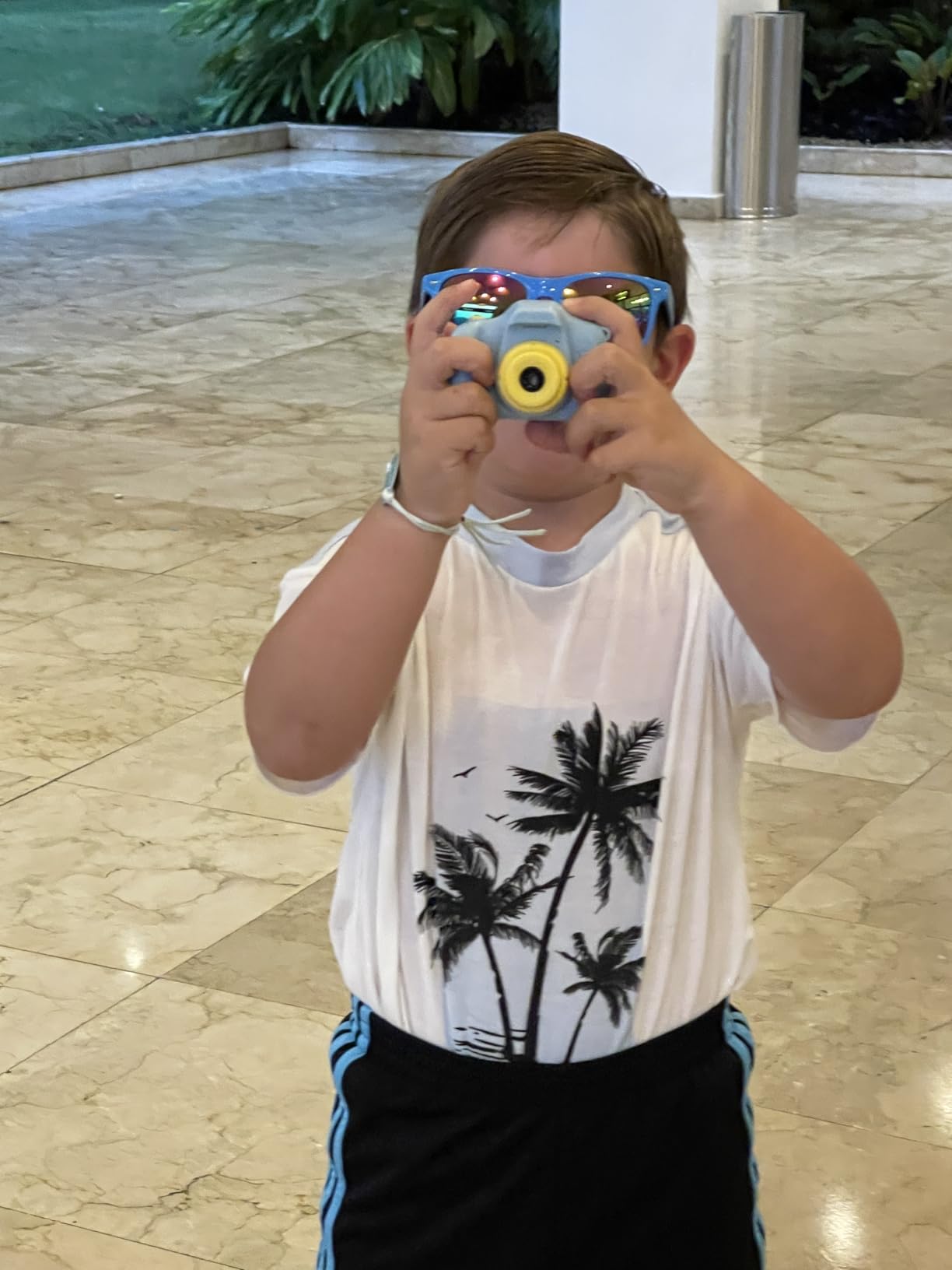 Agoigo Kids Waterproof Action Camera, Boys Girls Pool Toys Age 3-12, Blue, Children Underwater HD Video Camcorder with 32GB Card, Toddler Christmas Birthday Gifts customer photo 1