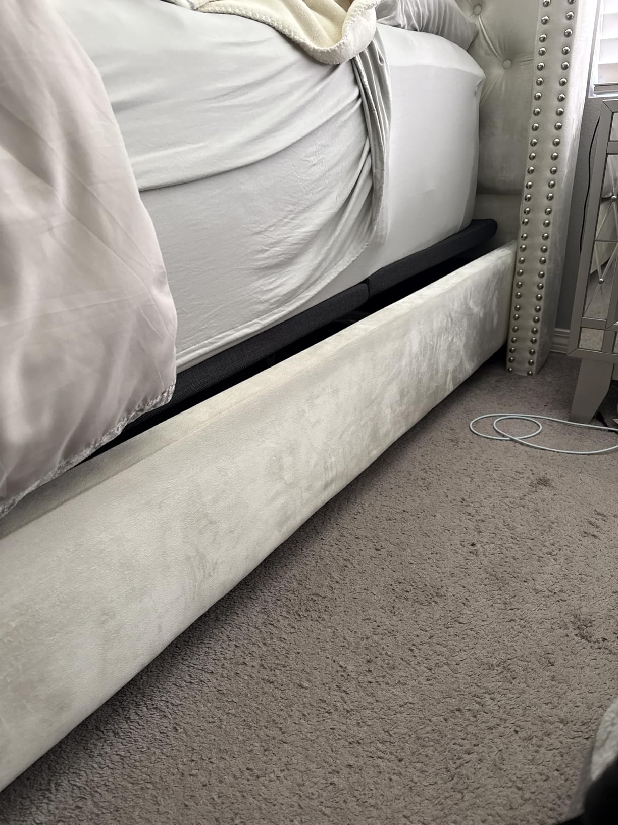 Blissful Nights King e3 Adjustable Bed Base Frame with Head and Foot Incline, Wireless Remote Control, Easy Assembly, and 10 Year Warranty customer photo 2