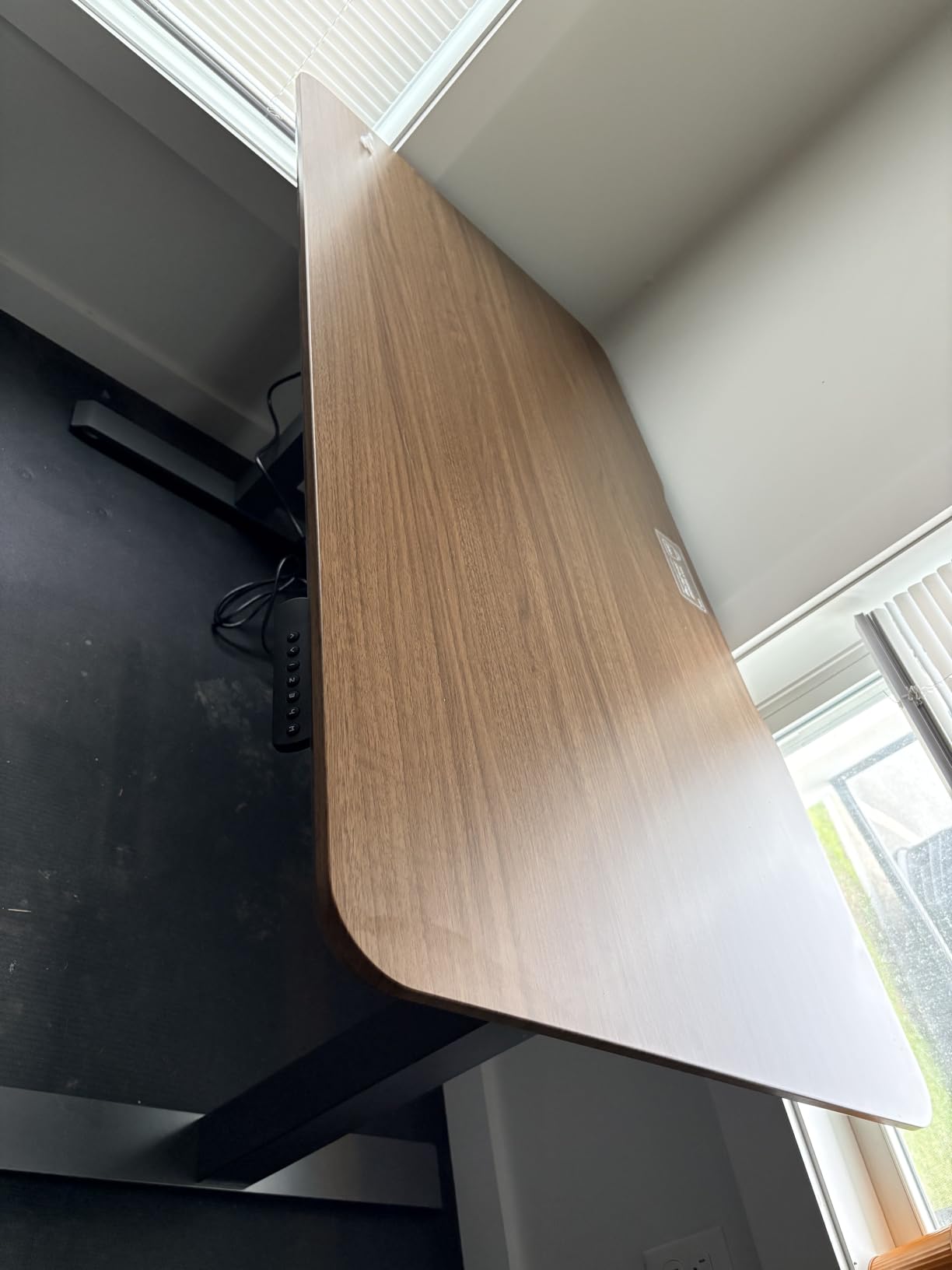 Vari Classic Electric Standing Desk - 60x30 - Reclaimed Wood/Slate customer photo 1