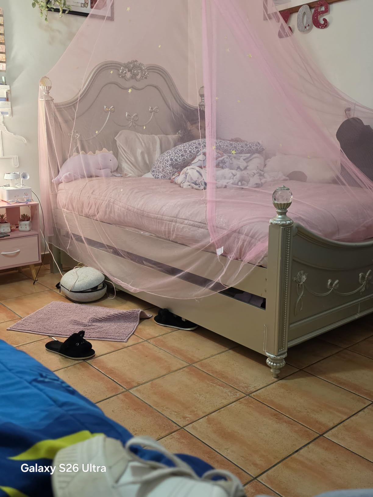 Bollepo Pink Bed Canopy for Girls with Glowing Stars - Premium Canopy Bed | Fits Single, Twin, Full, Queen Size Kids Bed, Princess Netting Room Decor, Ceiling Tent to Cover Toddler, Canopy for Bed customer photo 2