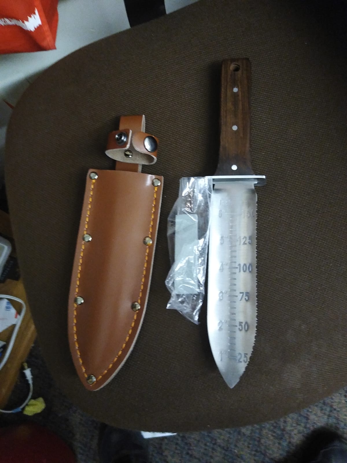 gonicc Professional Hori Hori Garden Knife with Leather Sheath, Protective Handguard, High polished 440 Stainless Steel Blade, Sharpening Stone Included customer photo 2