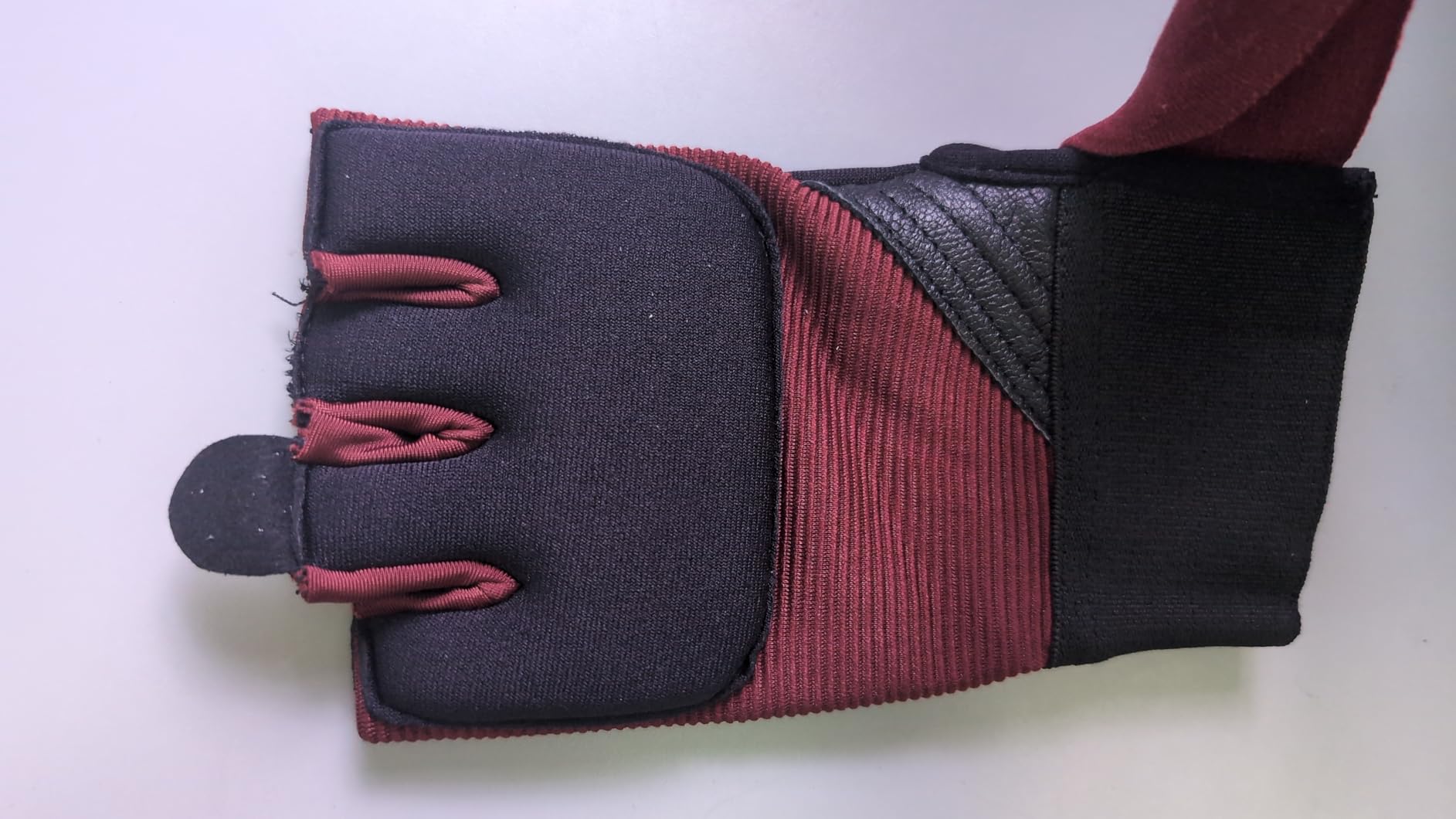 WYOX Neoprene Gel Boxing Hand Wraps Inner Gloves for Men & Women - 80cm/31in Quick Wrist Strap, Padded Knuckle Protection, Fingerless MMA Muay Thai Kickboxing Wraps customer photo 1