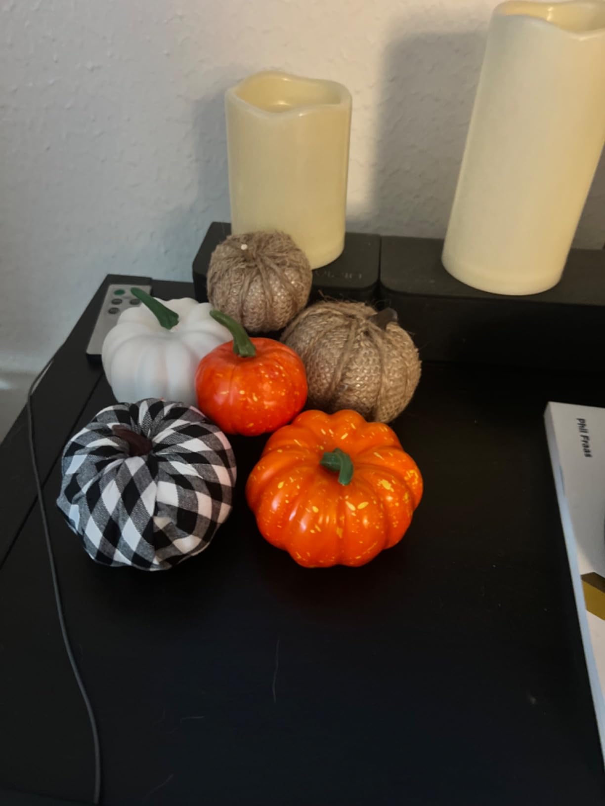 Ueerdand 16 PCS Fall Decor Assorted Sizes Artificial Pumpkins Burlap Faux Foam Pumpkin for Harvest Autumn Season Halloween Thanksgiving Holiday Festive Embellishing and Displaying customer photo 2