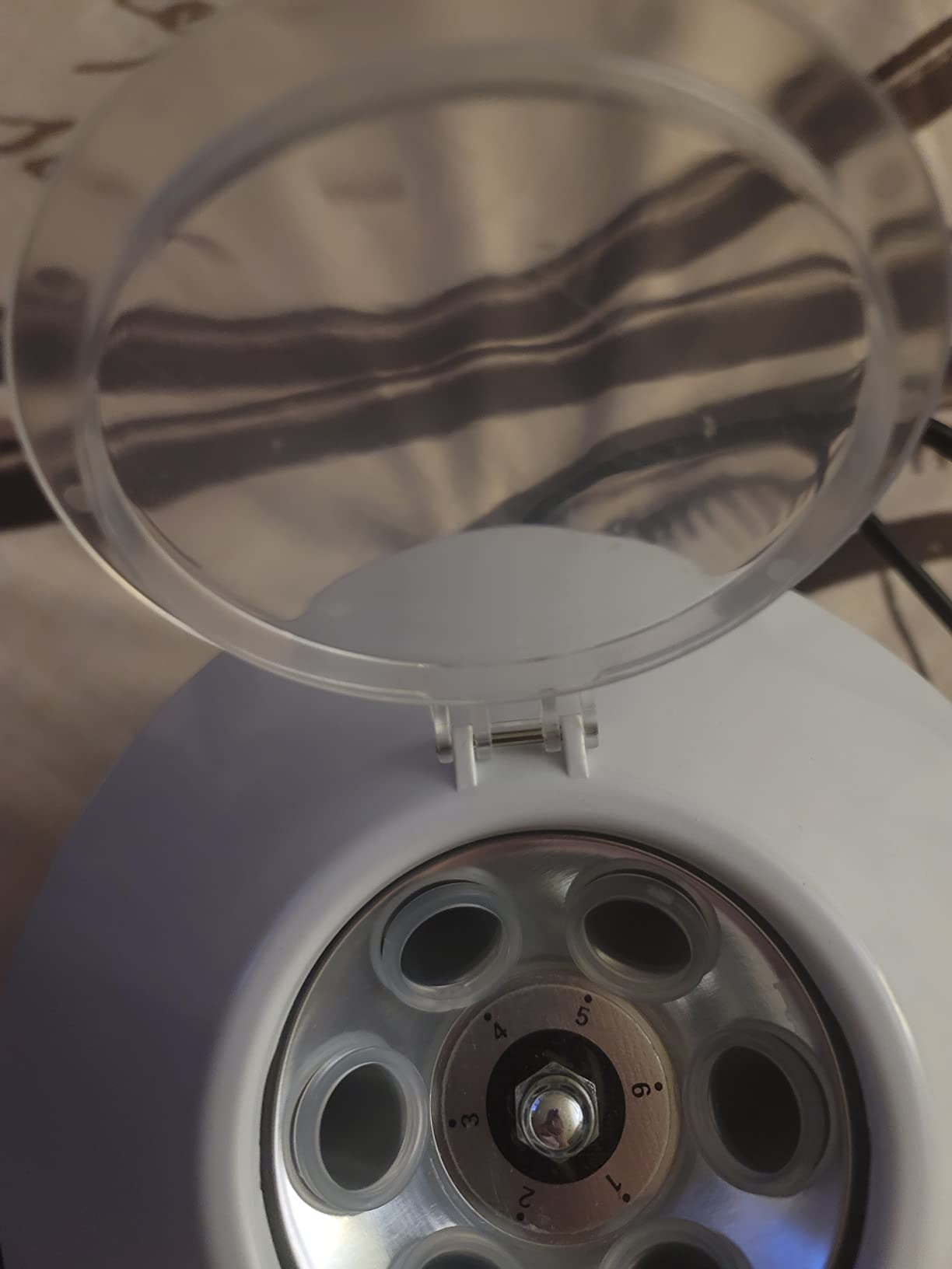 Desktop Electric Lab Laboratory Centrifuge Machine Lab Medical Practice w/Timer and Speed Control - Low Speed,4000 RPM, Capacity 20 ML x 6-110v by CALU LUKY customer photo 2