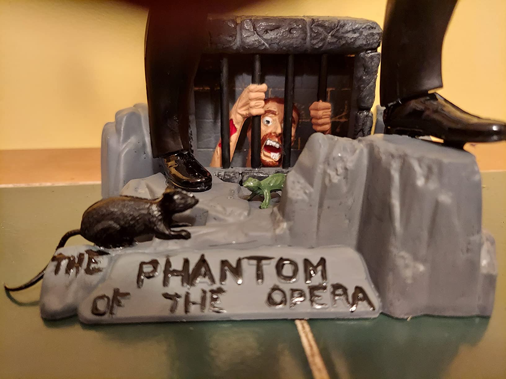 Phantom of The Opera Glow in The Dark Model Kit 1/8 Scale customer photo 1