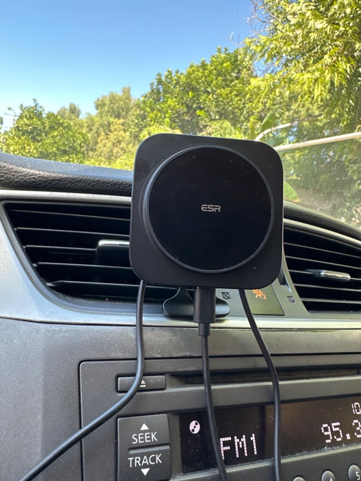 ESR for 15W MagSafe Car Mount Charger for iPhone 17-12, Samsung Galaxy S26 | Magnetic Wireless Car Charger, for MagSafe Car Charging, Air Vent Dashboard Phone Holder Mount, Fast Charging customer photo 1
