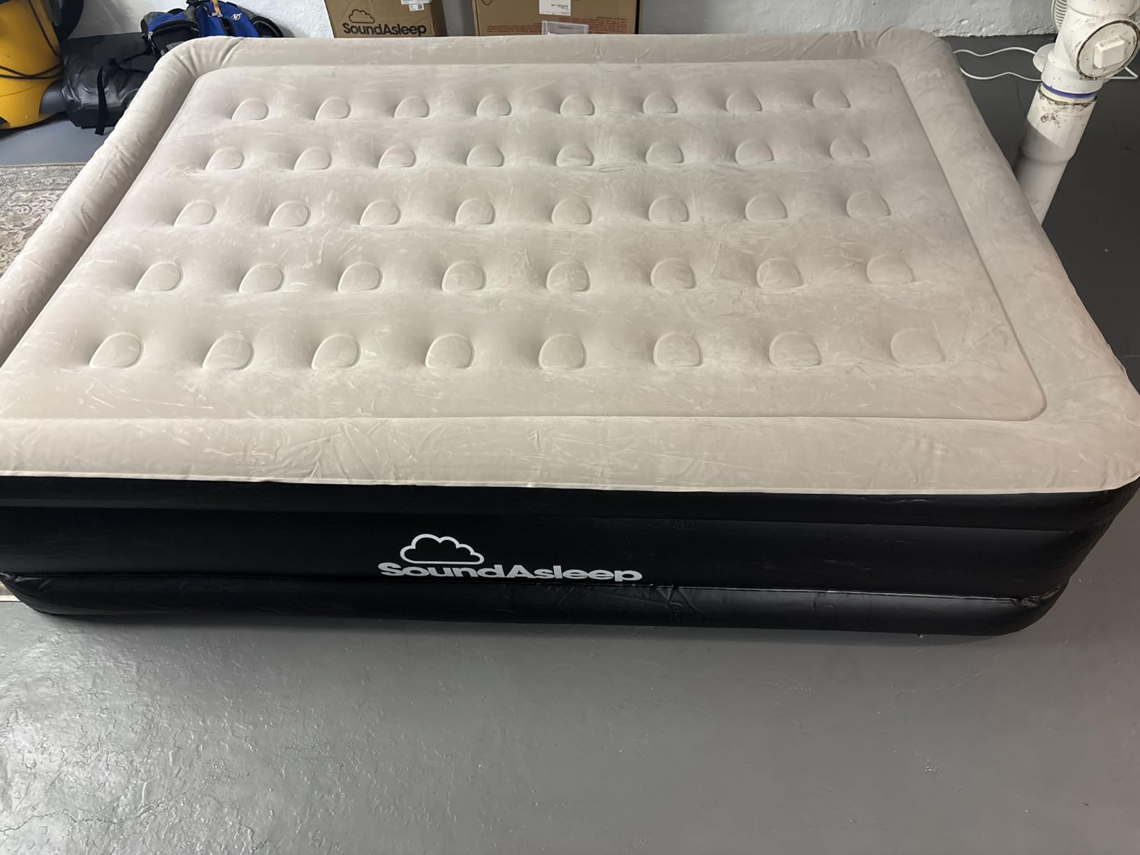 SoundAsleep Dream Series Raised Full Air Mattress, Built-in Pump, Blue | ComfortCoil Technology, fast 1-click inflation, waterproof flocked top and SureGrip bottom create a guest bed for one or two customer photo 1
