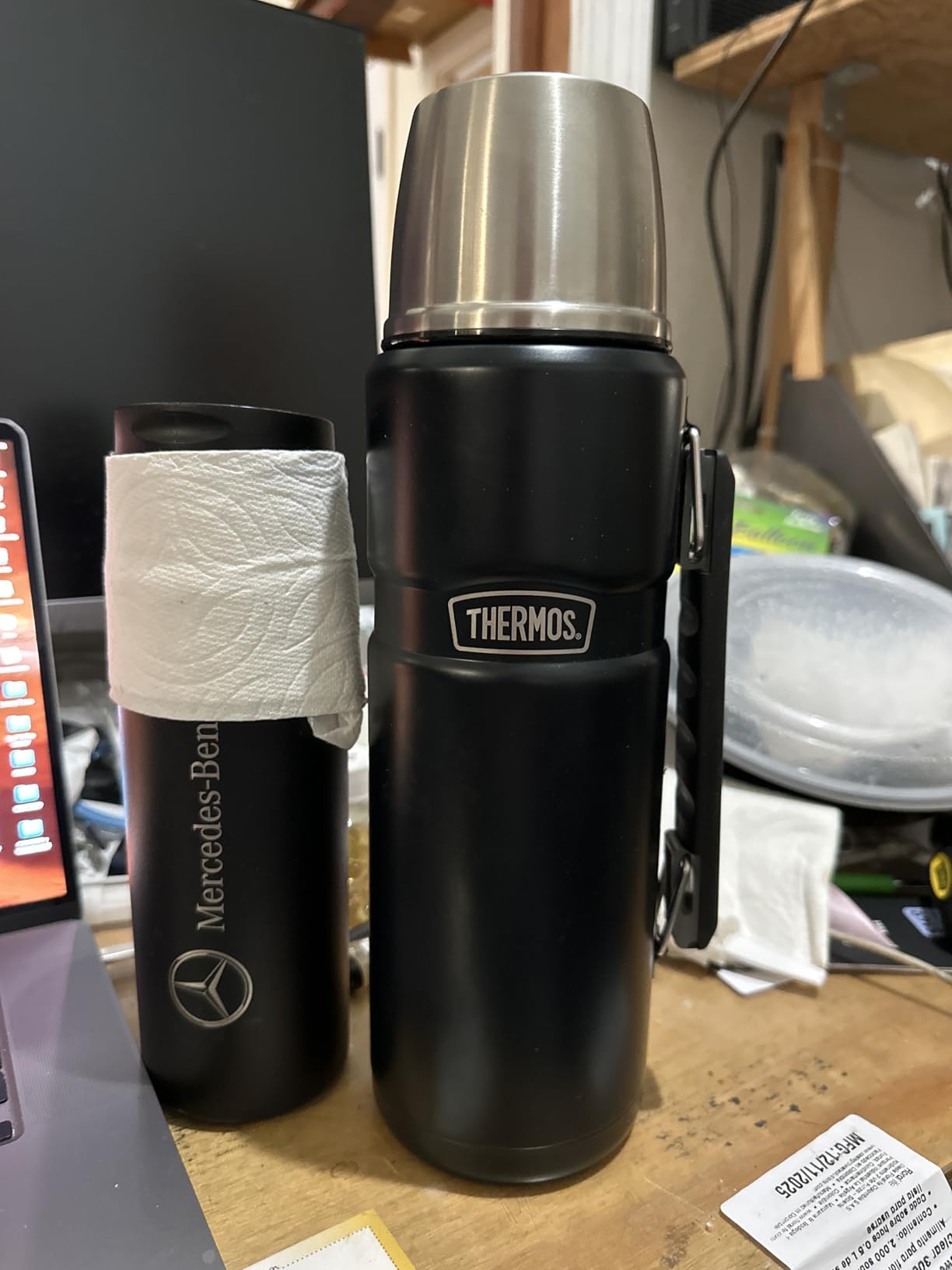 THERMOS Stainless King Vacuum-Insulated Beverage Bottle, 40 Ounce, Midnight Blue customer photo 2