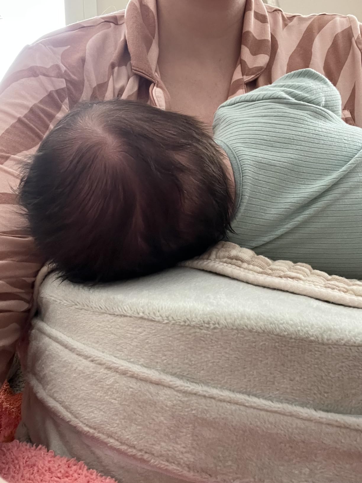 My Brest Friend Super Deluxe Nursing Pillow - Platinum customer photo 2