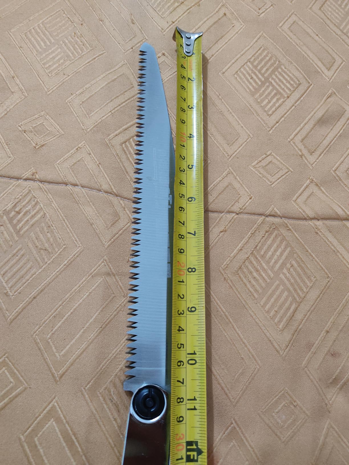 REXBETI 8-Inch Folding Hand Saw, Pruning Saw for Tree Trimming, SK5 Steel | 7 TPI Staggered Teeth Folding Saw for Tree Limb Cutting, Green Wood, Branches and Firewood with Fast Cutting Performance customer photo 2