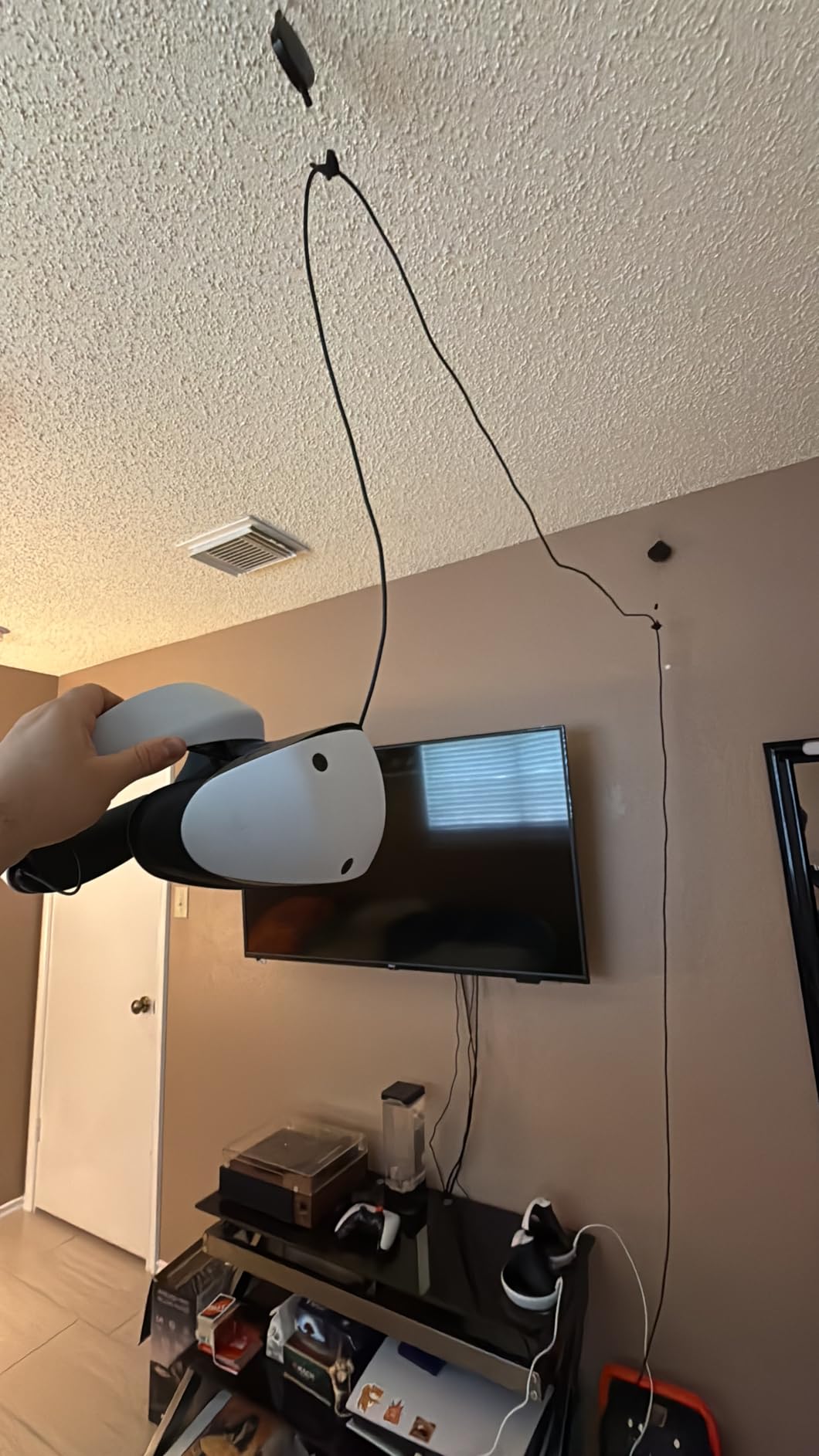VR Cable Management 3 Packs Drill Free Retractable Ceiling Pulley System with 360 Degree Rotations Noise-Free with Ceiling Screw Hook and Adhesive Hooks customer photo 2