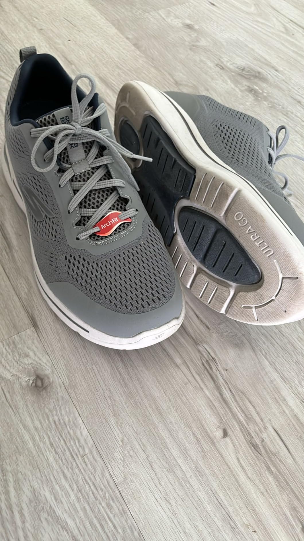 Skechers Men's Go Walk Arch Fit-Athletic Workout Walking Shoe with Air Cooled Foam customer photo 2