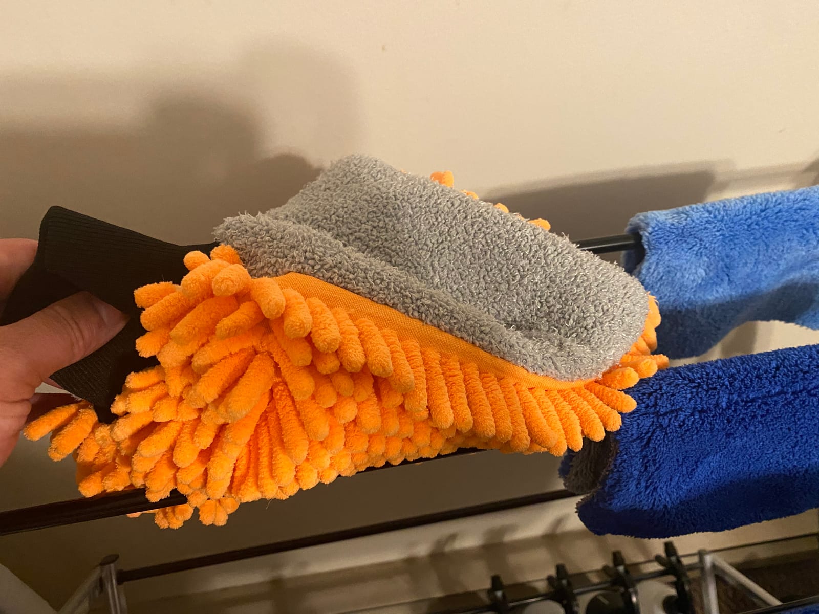 Meguiar's Hybrid Wash Mitt, 1 Mitt | Dual Sided for Washing & Waxing, Clear Coat Safe & Reusable customer photo 2