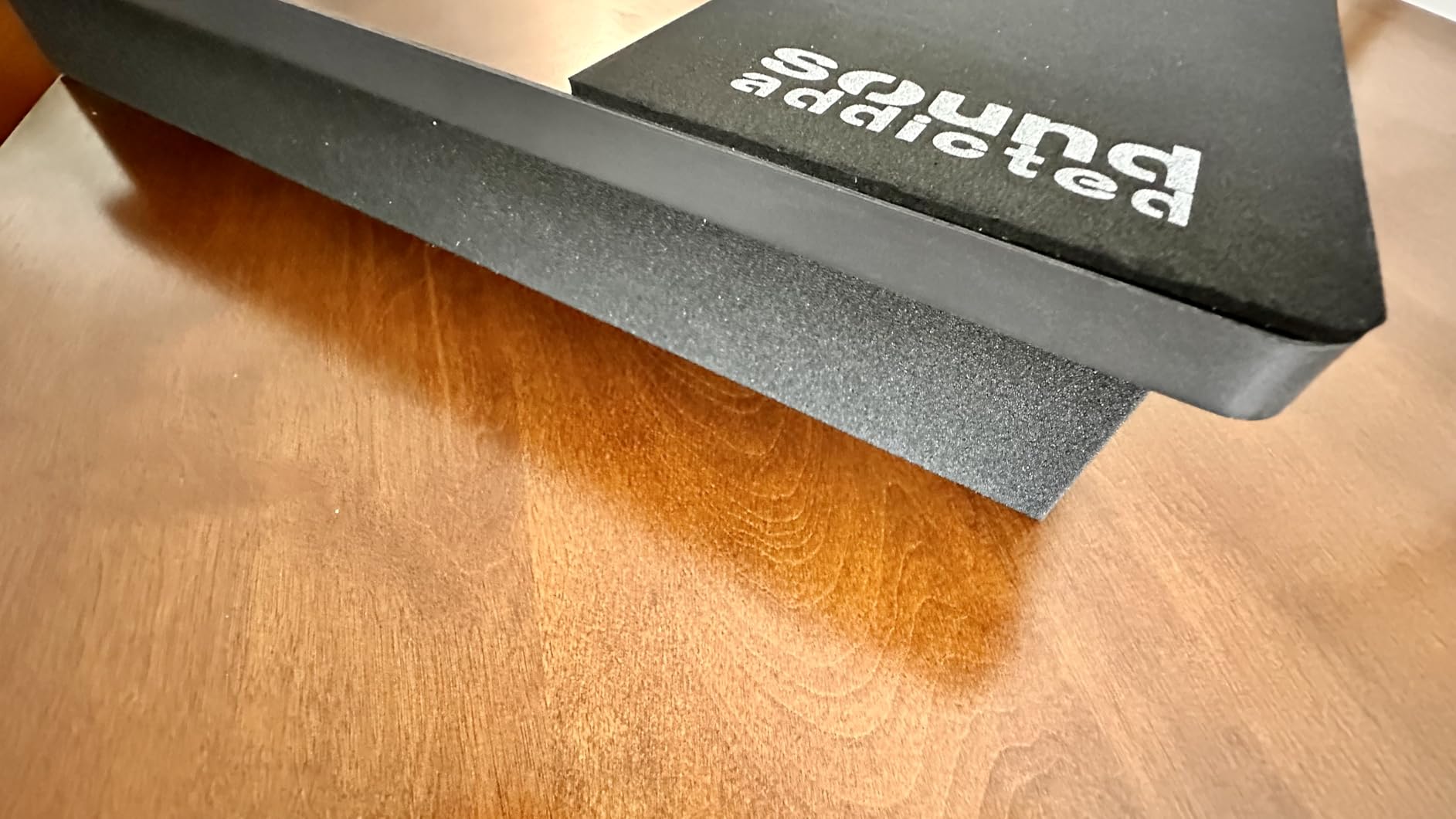 VibeBoss P10 - Acoustic Isolation Platform Suitable for 8-10 inches Subwoofers (13.7'' x 15.7'' x 2.5'') customer photo 1