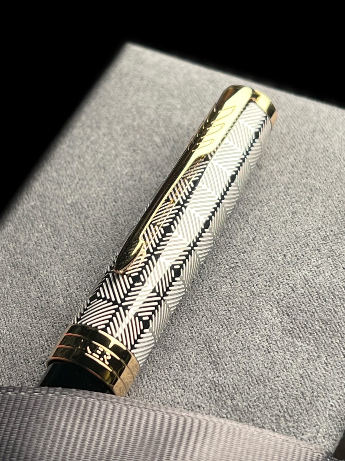 PARKER Sonnet Fountain Pen | Premium Metal and Grey Satin Finish with Rose Gold Trim | Fine 18k Gold Nib with Black Ink Cartridge | Gift Box customer photo 1