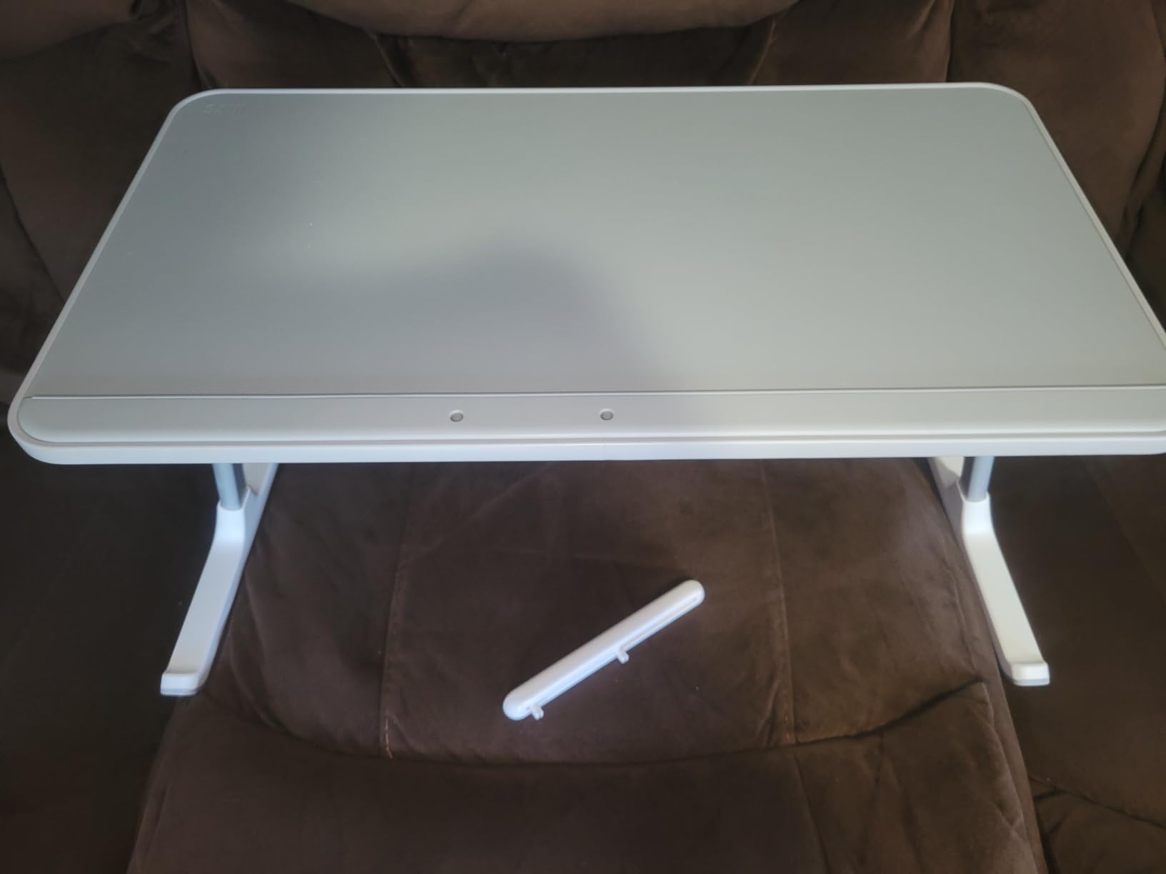 SAIJI Non-Slip Leather Lap Desk Laptop Bed Tray Table, Laptop Stand for Bed | Portable Lightweight Standing Desk for Writing Eating Reading Couch Sofa Floor with Laptop Stopper customer photo 2