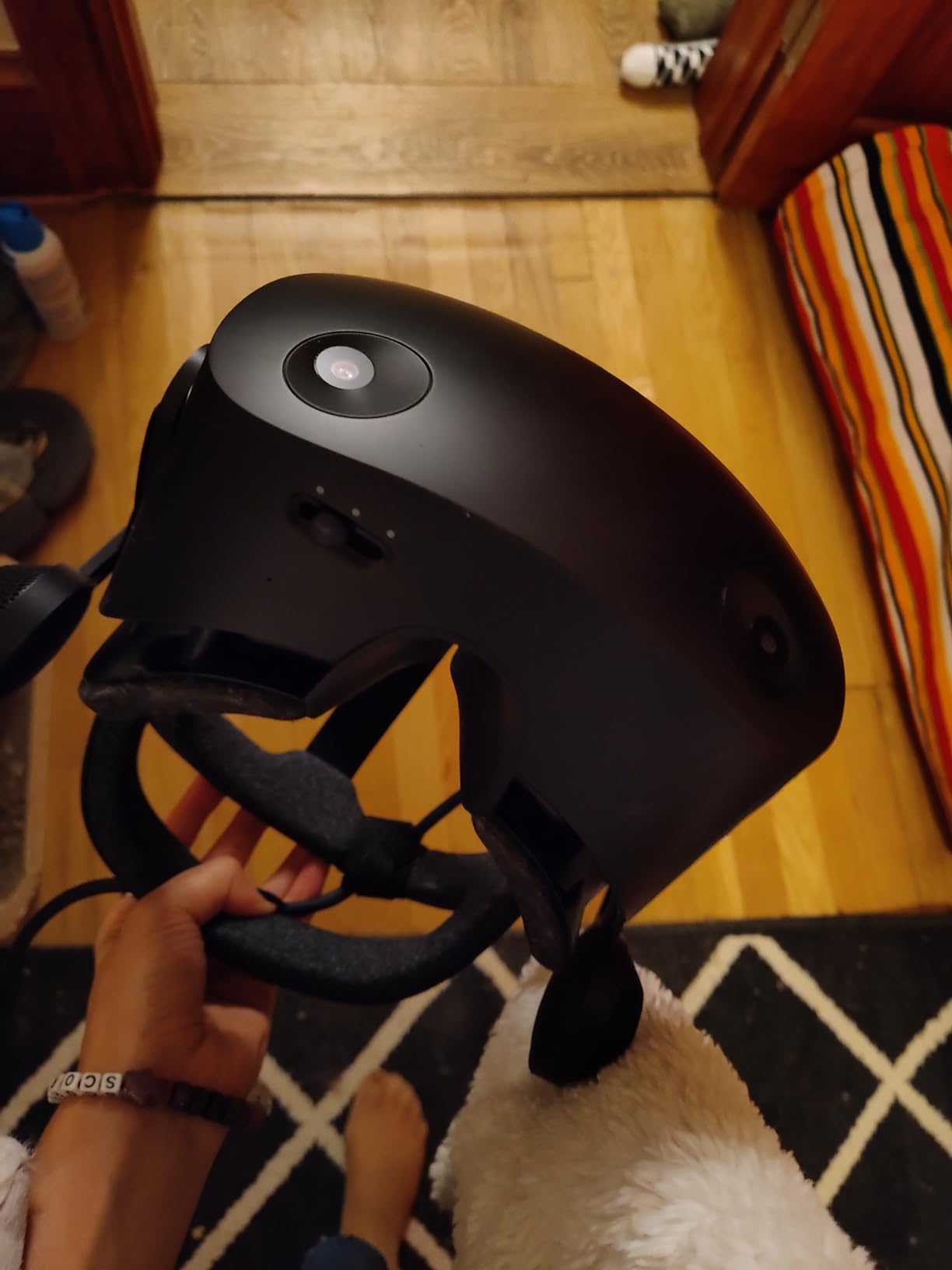 HP Reverb G2 VR Headset With Controller, Adjustable Lenses & Speakers from Valve, 2160 x 2160 LCD Panels, For Gaming, Ergonomic Design, 4 Cameras, Compatible With SteamVR & Windows Mixed Reality customer photo 1