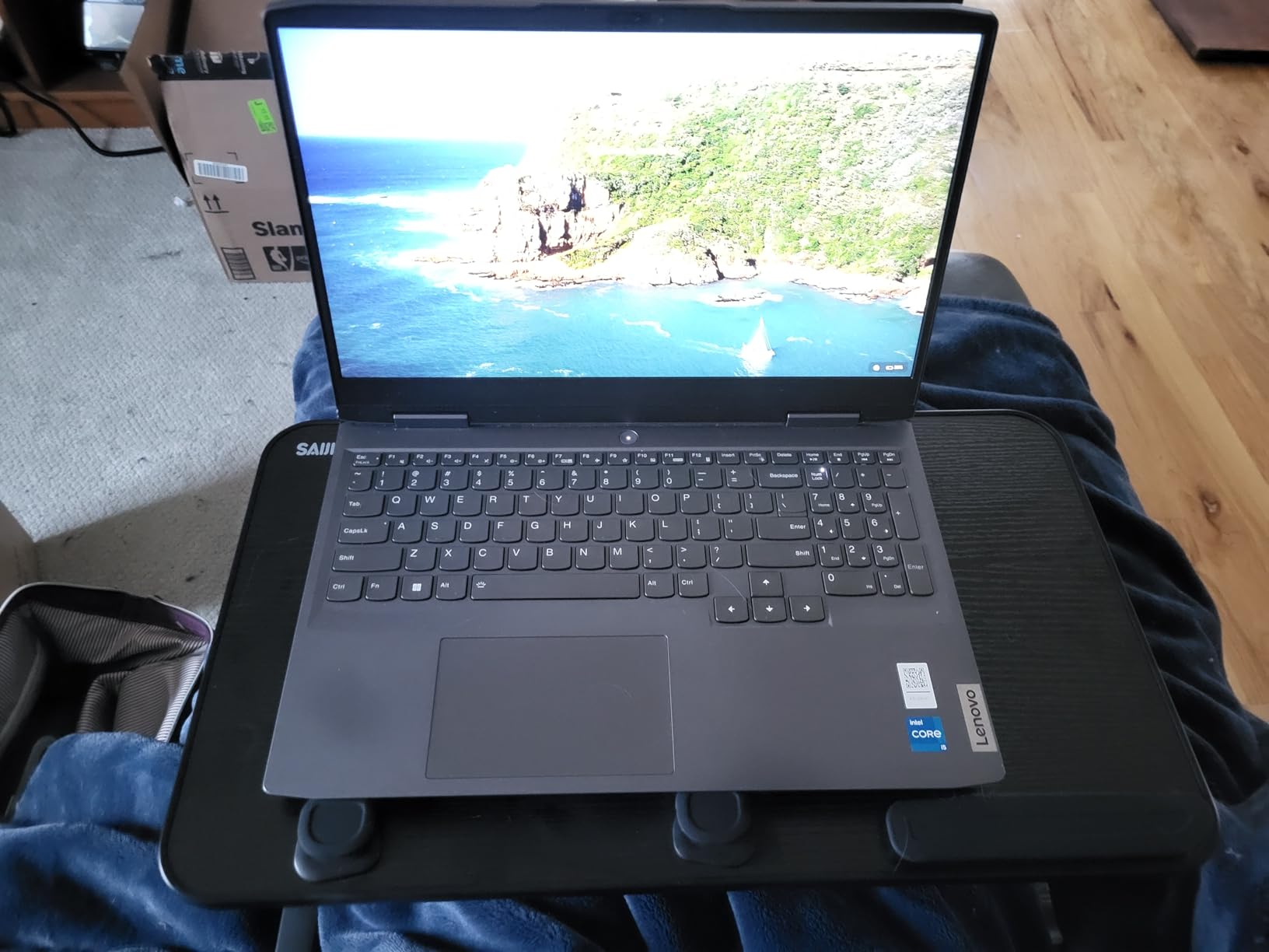 SAIJI Height & Angle Adjustable Lap Desk Laptop Stand for Bed | LightWeight Foldable Portable Laptop Table for Couch Sofa Chair Floor customer photo 1