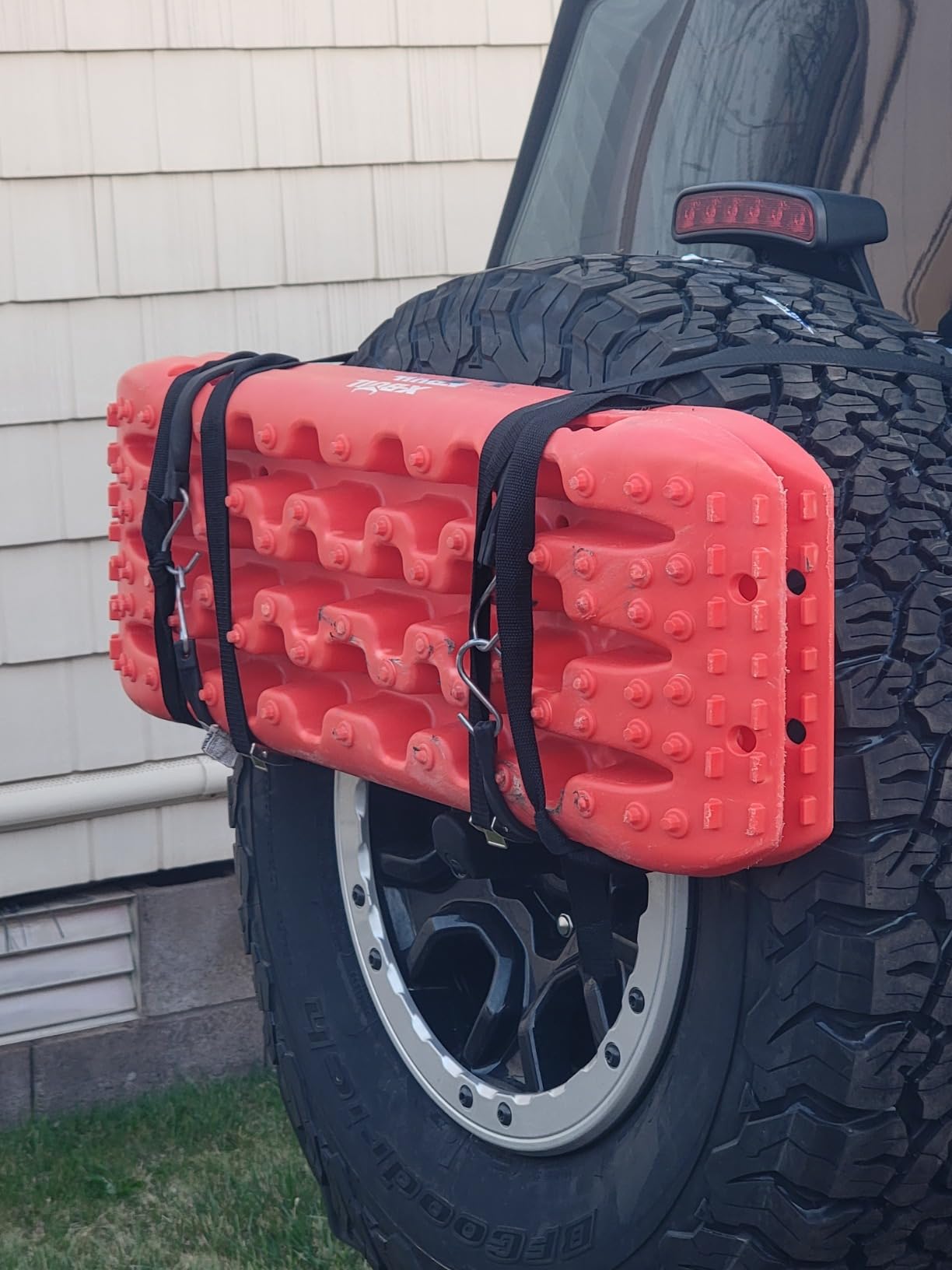 X-BULL New Recovery Traction Tracks Tire Ladder for Sand Snow Mud 4WD(Olive) customer photo 1