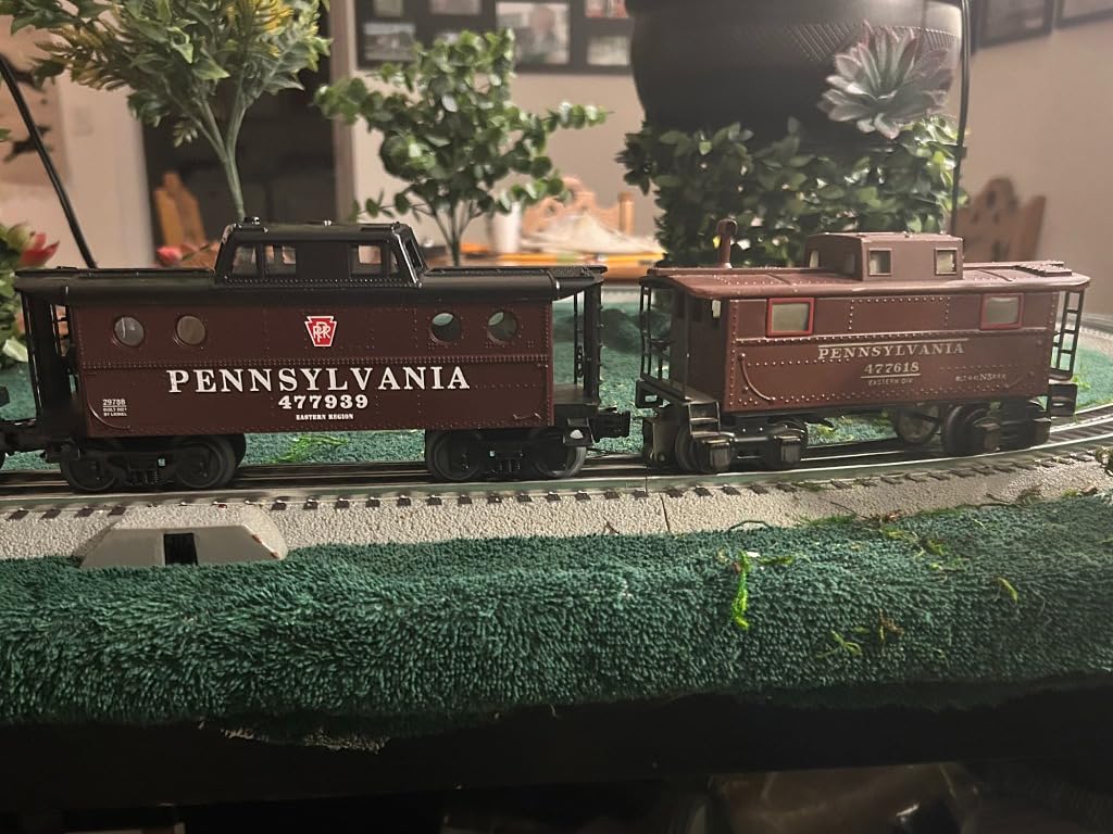 Lionel Pennsylvania Flyer Electric O Gauge Bluetooth 5.0 Train Set with Remote customer photo 1