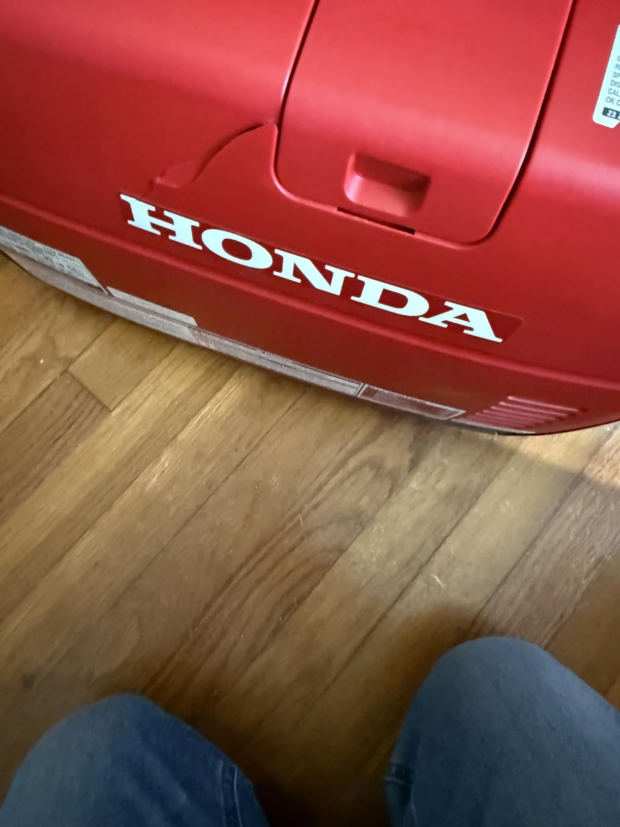 Honda EU2200i 2200 Watt Inverter Generator (EU2200ITAN) | Super Quiet 120V Gas Powered Portable Generator for Camping or Home Backup Power Supply, Up to 8.1 Hour Run Time customer photo 1