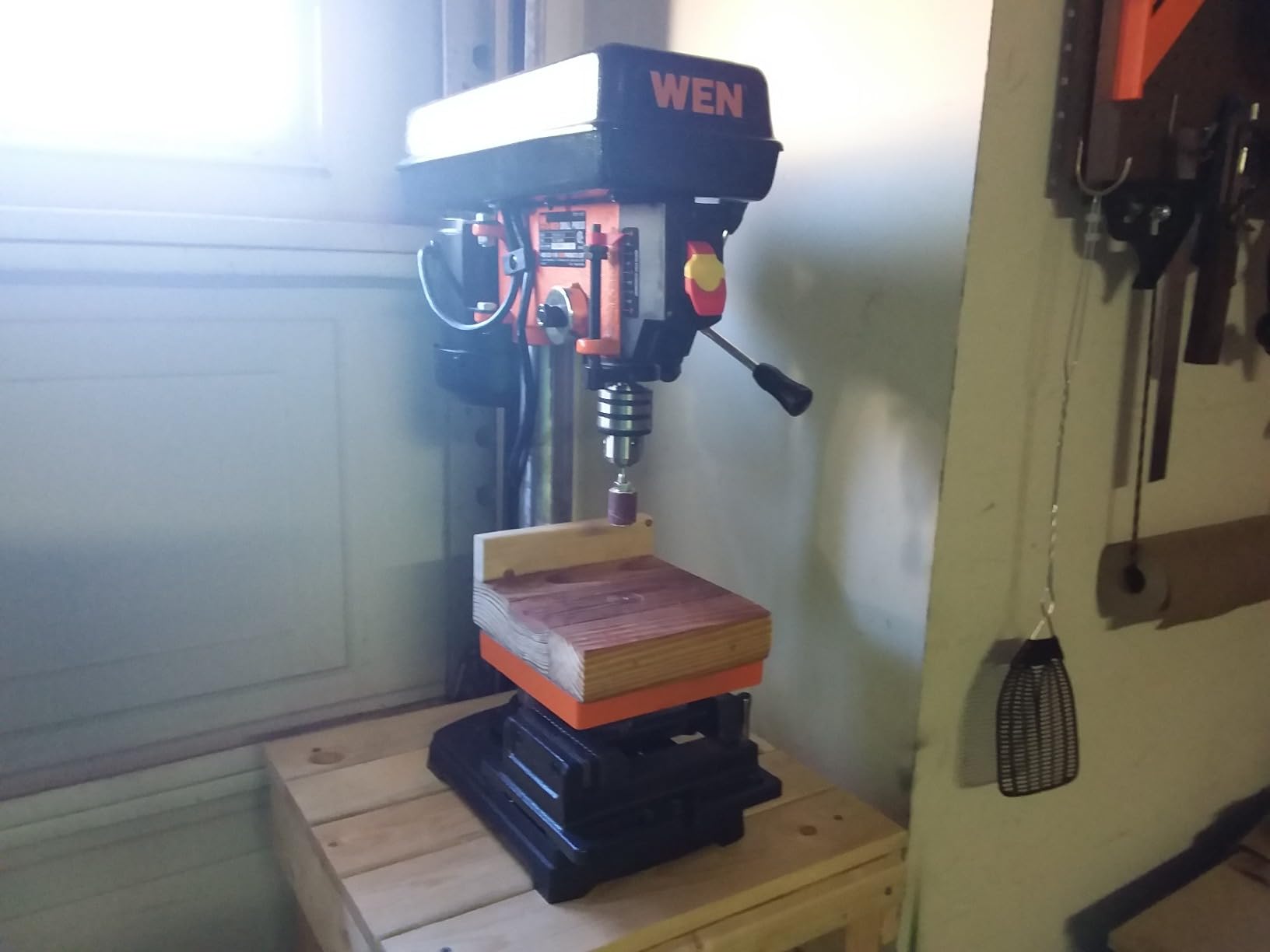 WEN 2.3-Amp 8-Inch 5-Speed Cast Iron Benchtop Drill Press (4206T) customer photo 1