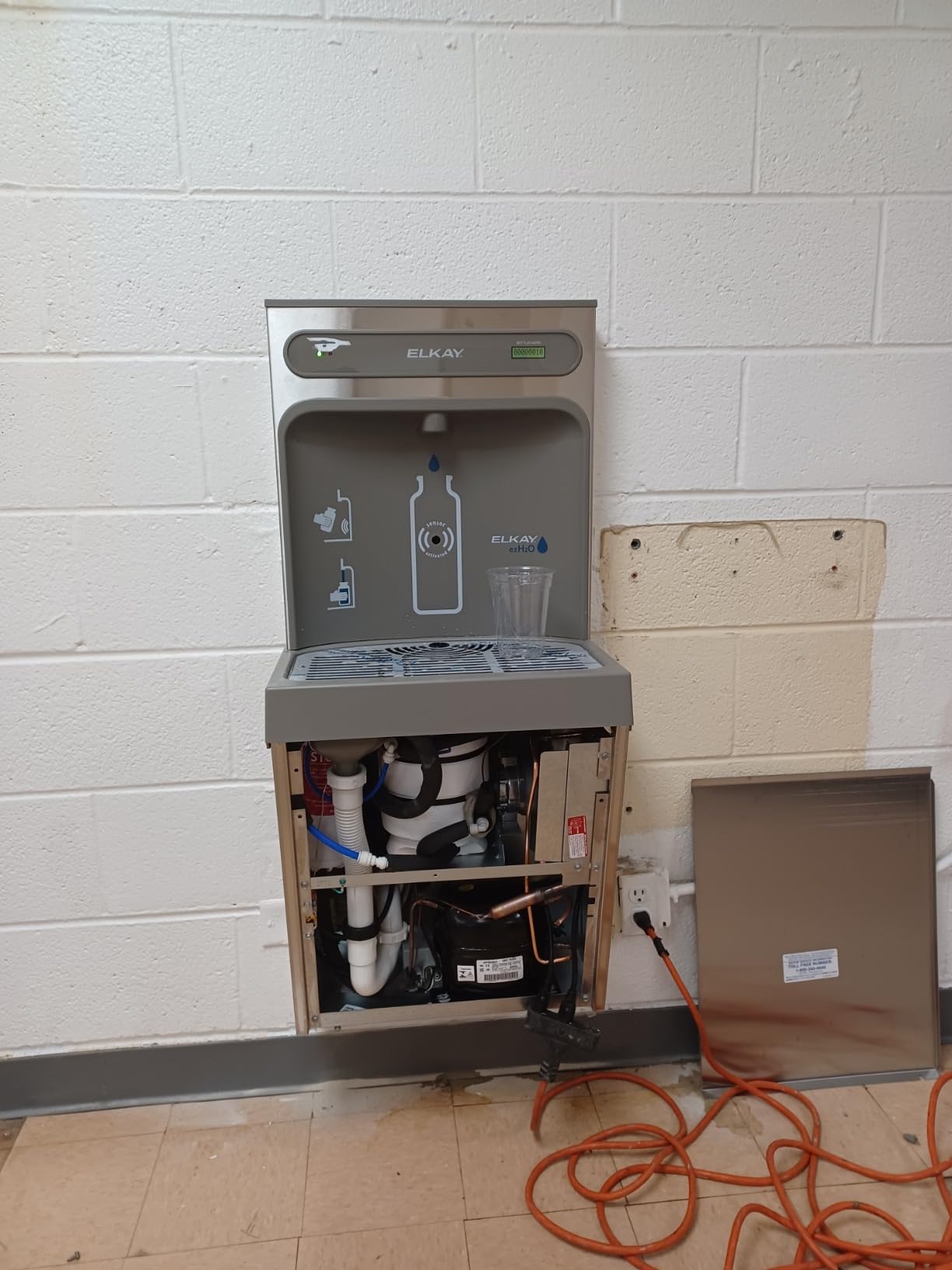 Elkay LZ8WSSSMC ezH2O Refrigerated Surface Mount Bottle Filling Station Filtered 8GPH Stainless Steel customer photo 2