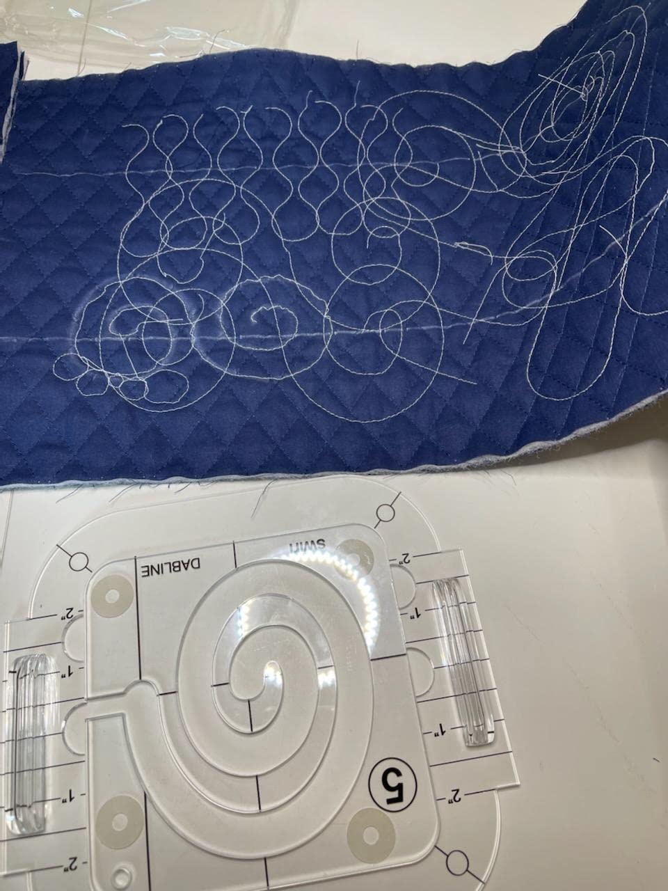 DABLINE 13 PCs Quilting Template Set Includes 8 Quilting Templates, Quilting Frame/Gloves/Stickers/Guide. Free Motion Quilting Rulers and Templates customer photo 1