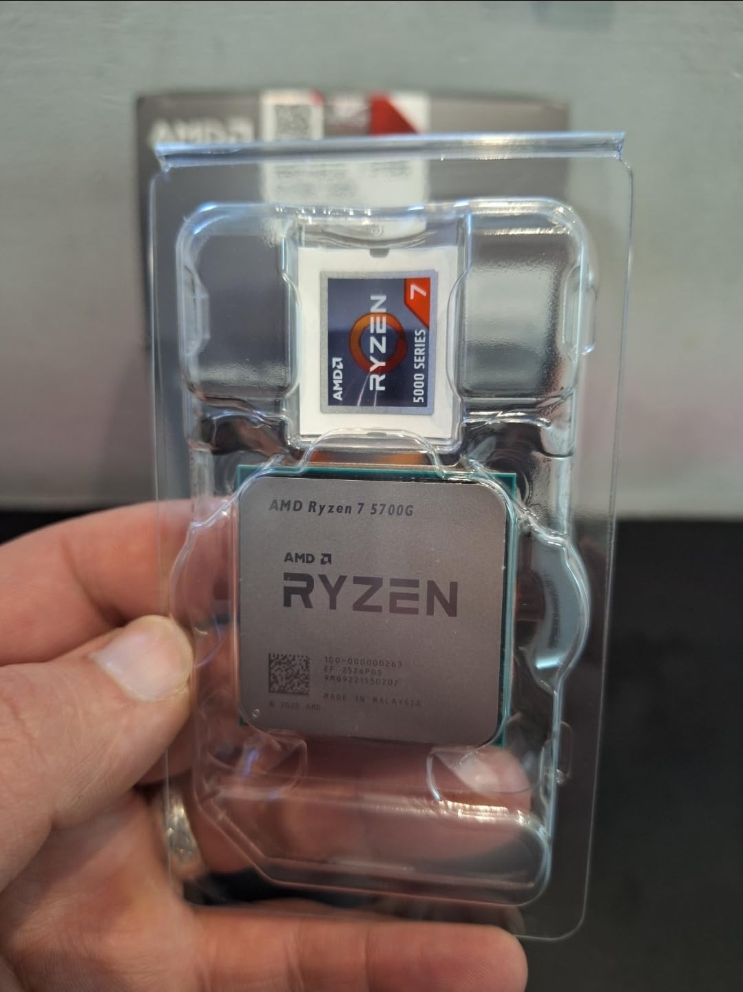 AMD Ryzen™ 7 5700G 8-Core, 16-Thread Desktop Processor with Radeon™ Graphics customer photo 1