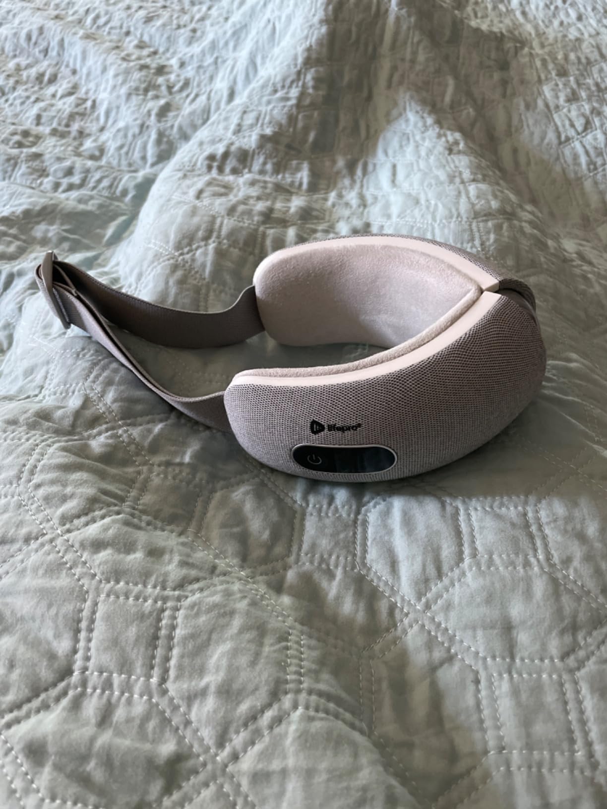 LifePro Oculax Portable Eye Massager with Heat and Vibration | 4 Soothing Modes - Compression Massage Support Reduce Puffy & Dry Eyes - Rechargeable Heated Migraine Mask Bluetooth Music customer photo 2