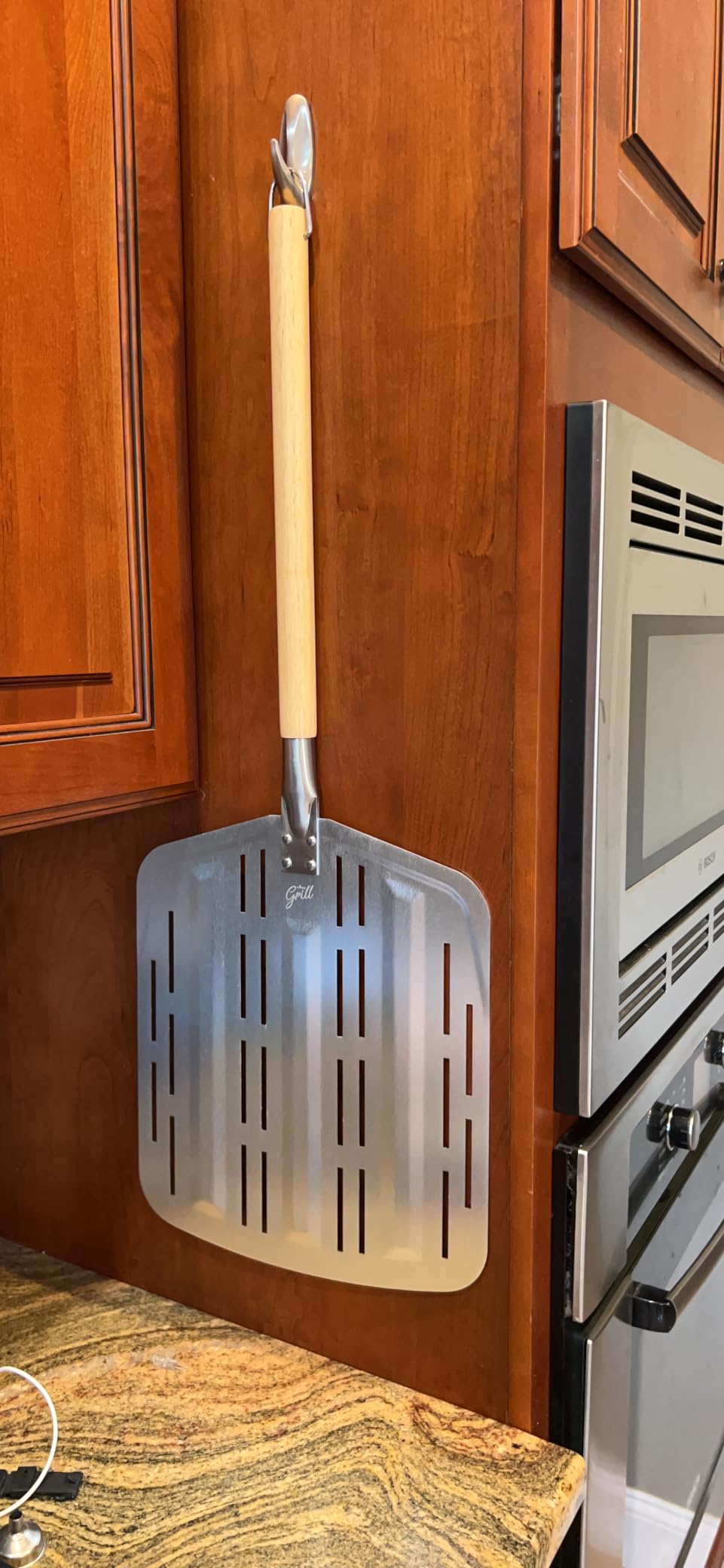 Hans Grill Pizza Peel PRO, Perforated Metal Non-Stick Paddle 12 Inch | Anodised Aluminium, Professional Restaurant Grade Made for XL Pizza 12 inch +, For Launching, Turning And Retrieving Pizzas customer photo 1