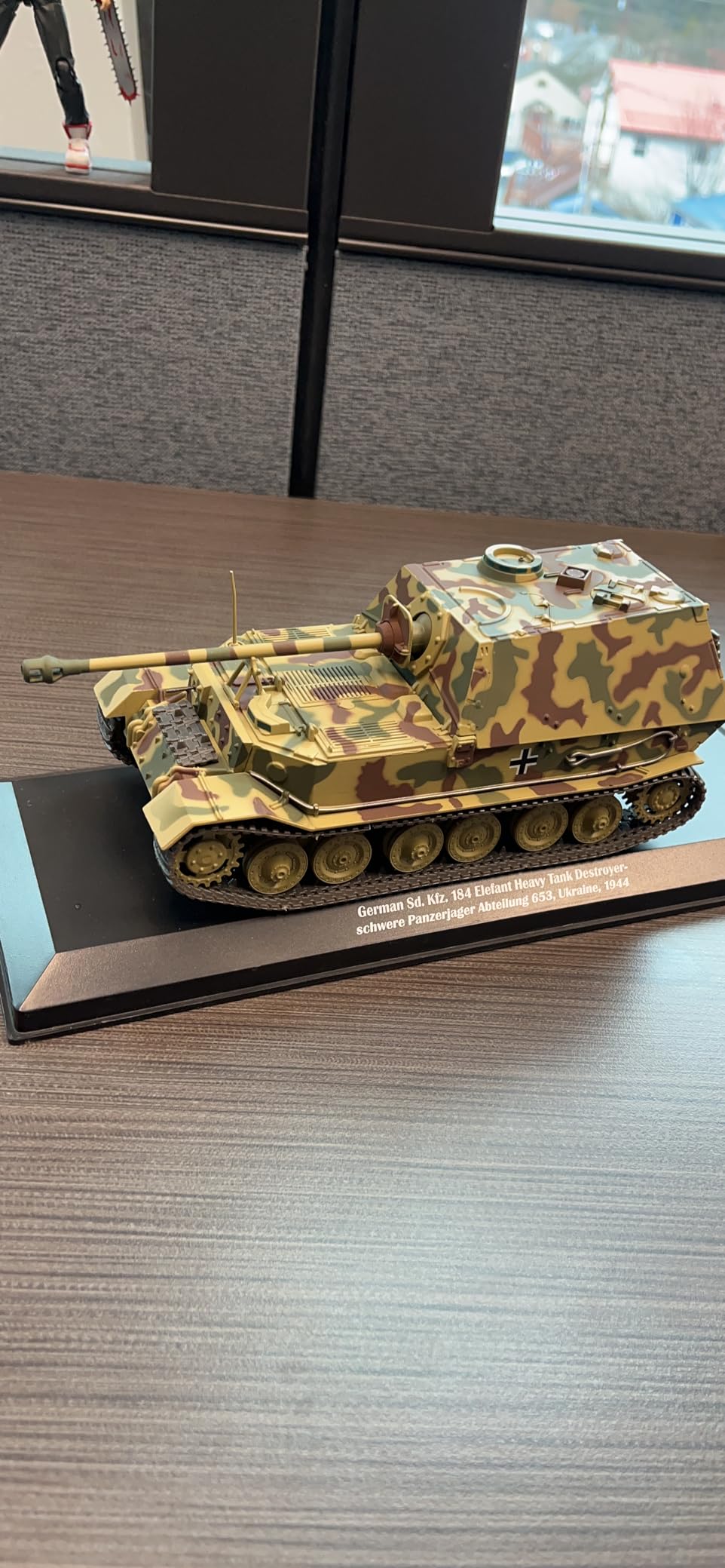 German Sd. Kfz. 184 Elefant Heavy Tank Destroyer - schwere Panzerjager Abteilung 653, Ukraine, 1944 (1:43 Scale) customer photo 2