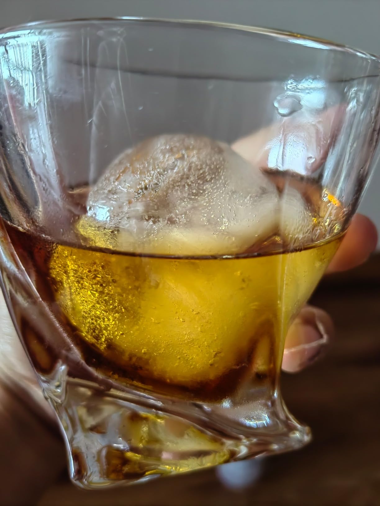 Whiskey Rocks Glass, Set of 4 (2 Crystal Bourbon Glasses, 2 Round Big Ice Ball Molds) In Gift Box - 11 Oz Old Fashioned Glasses for Scotch Cocktail Rum Cognac Vodka Liquor, Unique Gifts for Men customer photo 1