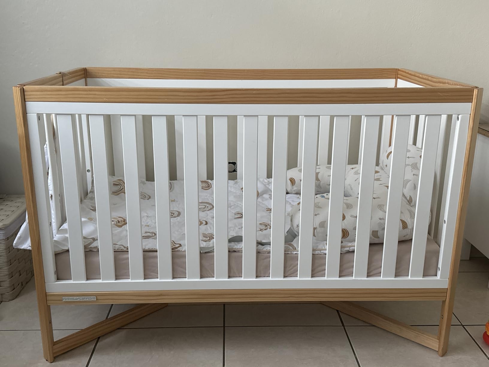 Delta Children Tribeca 4-in-1 Baby Convertible Crib, Bianca White/Natural customer photo 1