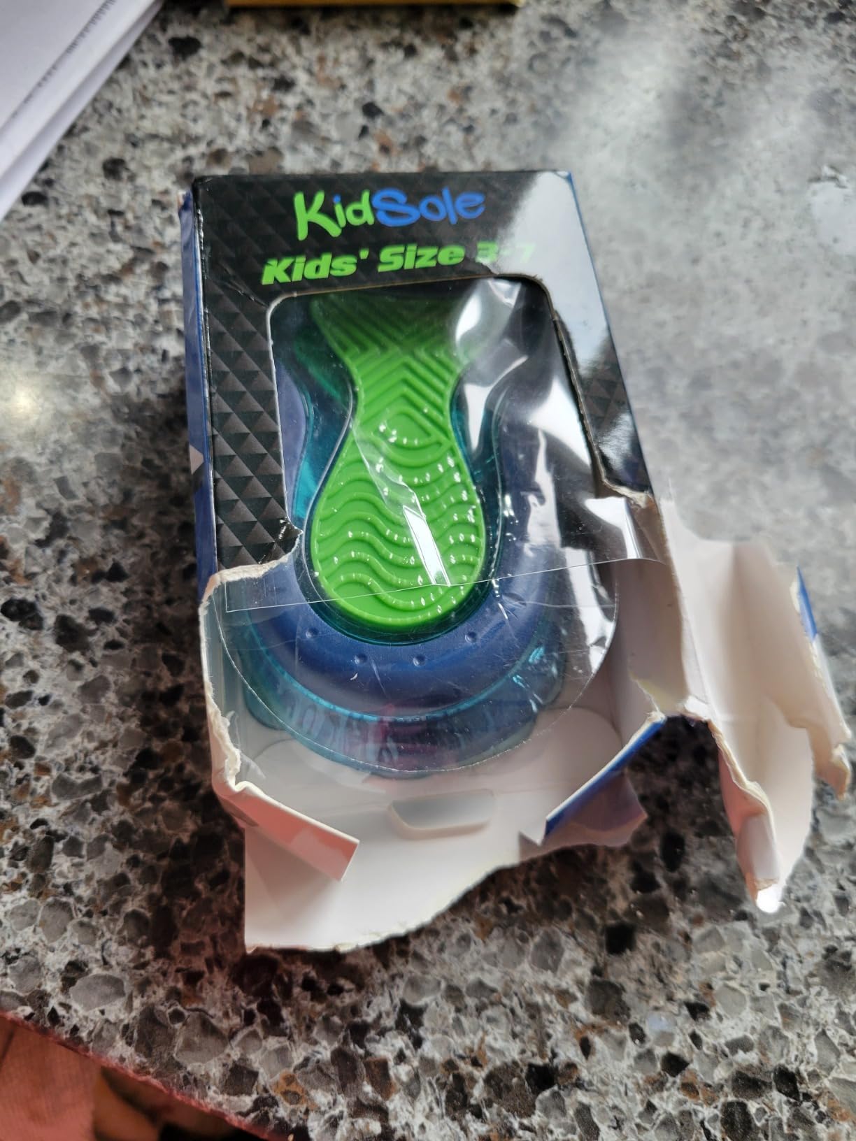 Sport Traction Shock Absorbing Lightweight Gel Heel Cups for Kid's with Sensitive Heels, Heel Spurs, Plantar Fasciitis, or Ankle Pain (2 Pairs, 4 Single Heelcups) (Teen Size 7.5-9) customer photo 2