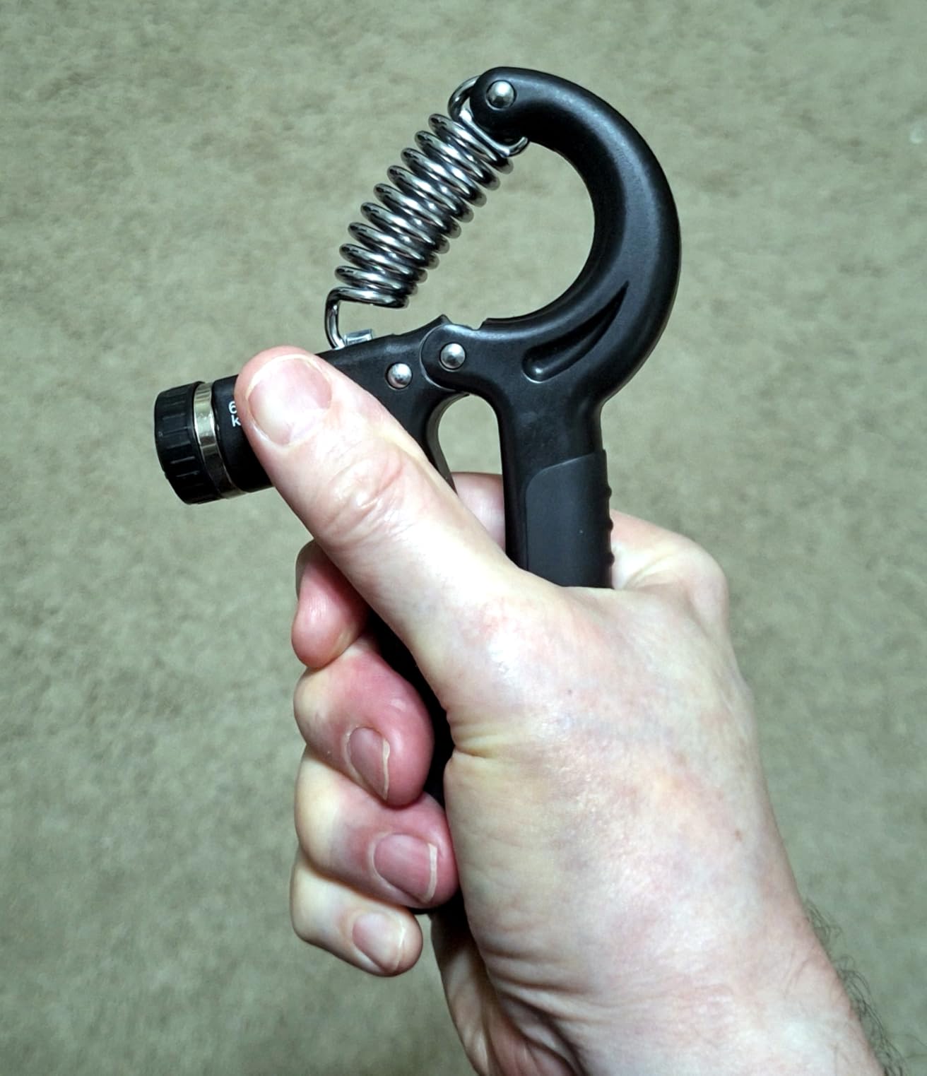 NIYIKOW 2 Pack Grip Strength Trainer, Hand Grip Strengthener, Adjustable Resistance 22-132Lbs customer photo 1