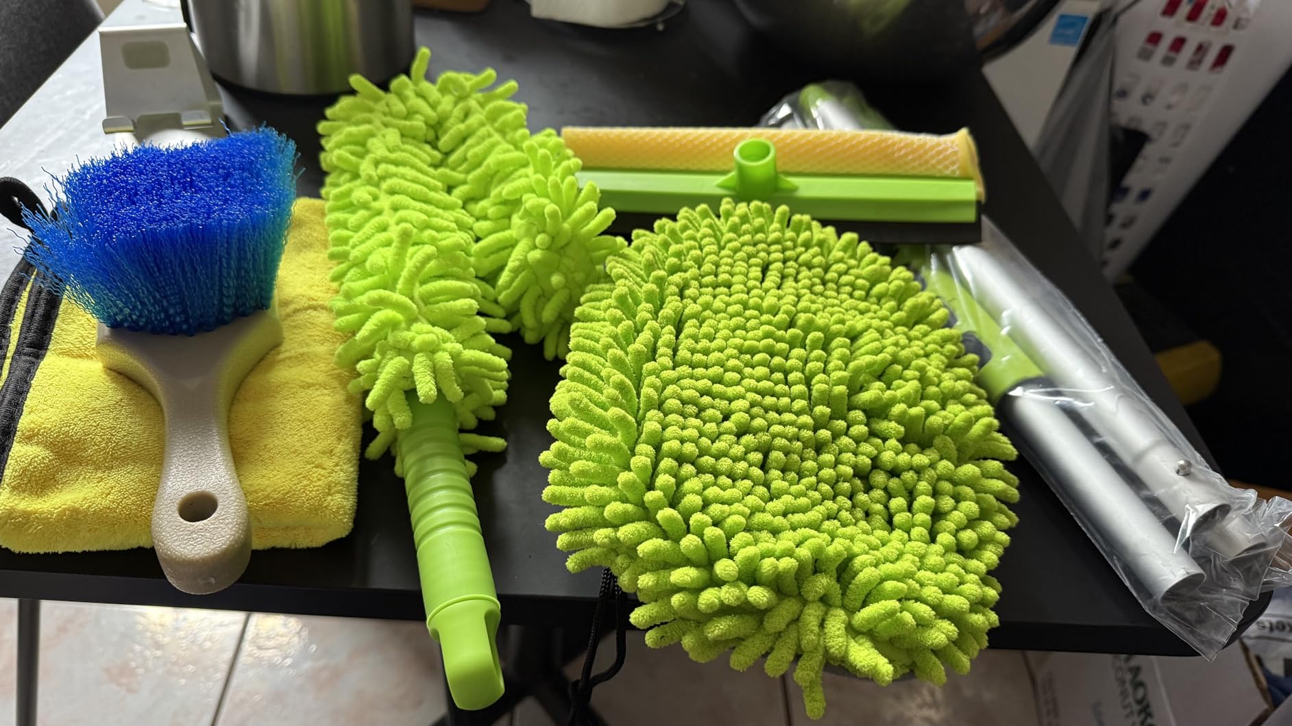 Wontolf 62'' Car Wash Brush with Long Handle Chenille Microfiber Car Wash Mop Mitt Kit Car Detailing Brush Cleaning Kit Window Squeegee Car Duster Drying Towels Tire Brush for Cars RV Truck Boat customer photo 2