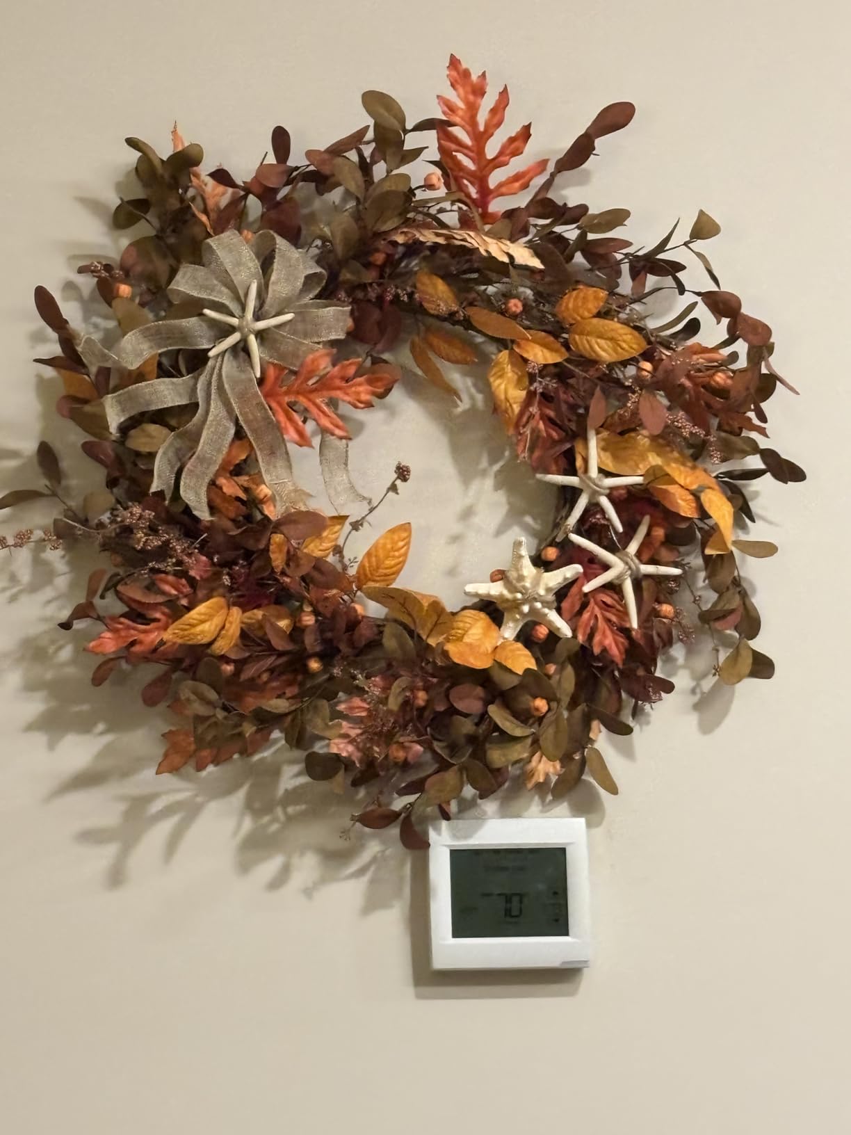 AMF0RESJ Artificial Fall Wreath for Front Door Autumn Wreath for Home Decor customer photo 1