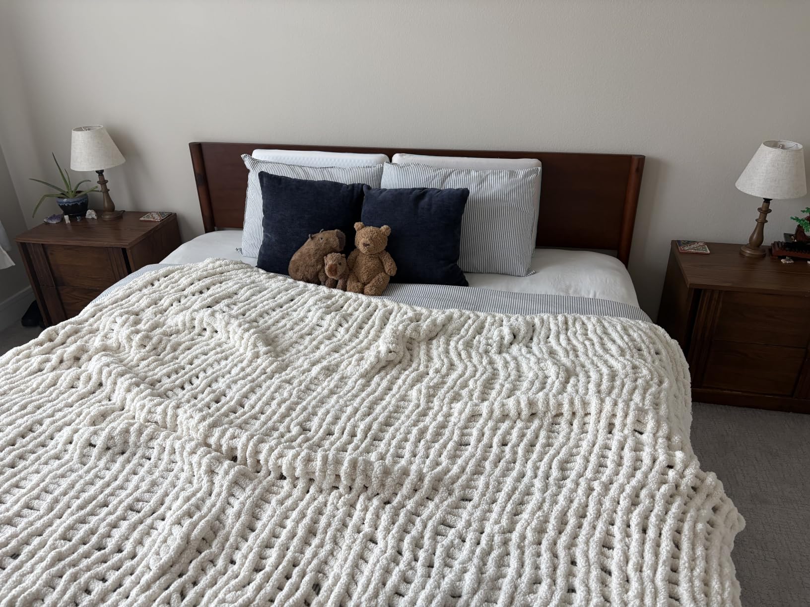 Zinus Allen Mid Century Wood Platform Bed Frame, Queen | Solid Wood Foundation, Wood Slat Support, No Box Spring Needed, Modern Low Profile Design, Easy Assembly customer photo 1