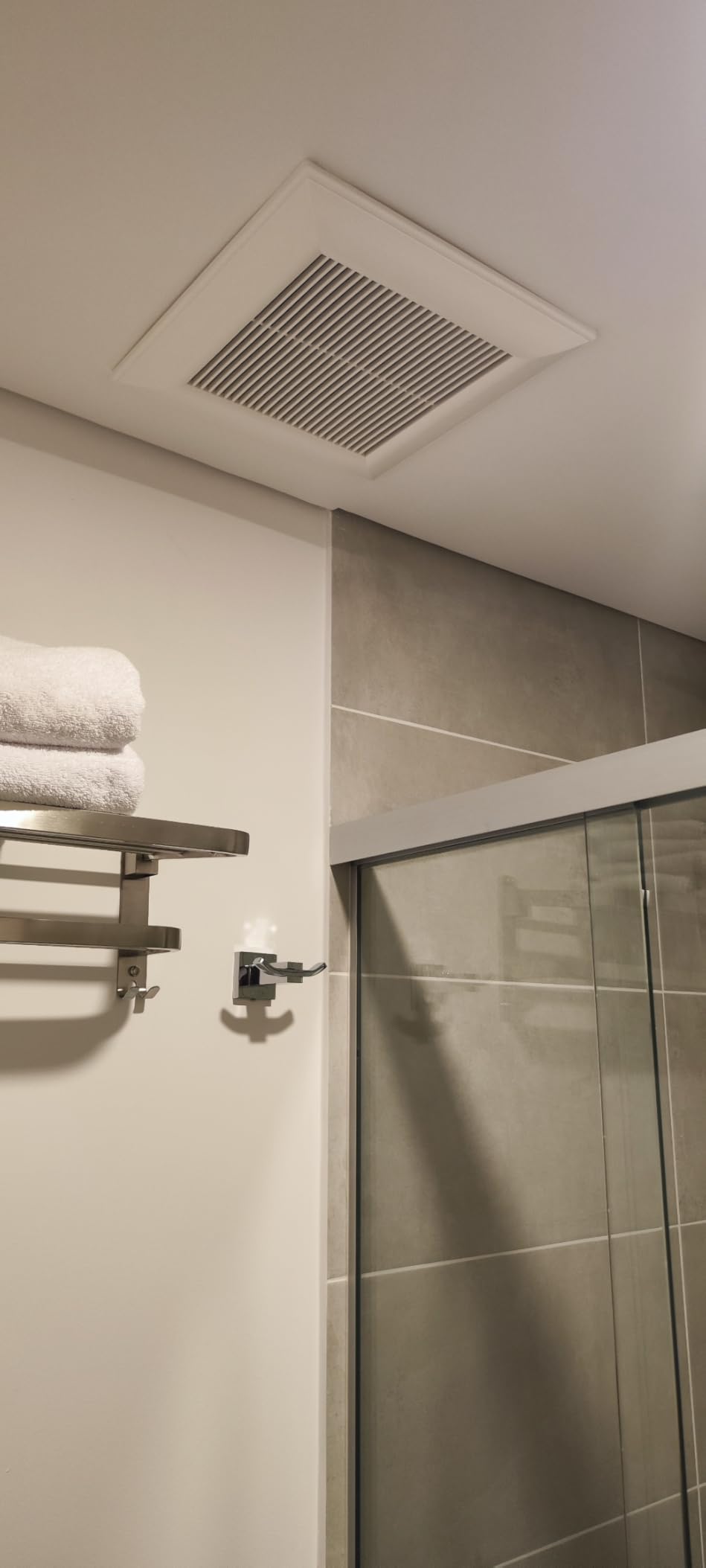 FV-0511VF1 WhisperFit Retrofit Bath Fan, 50-80-110 CFM, Energy-Star Certified, SmartFlow Technology customer photo 1